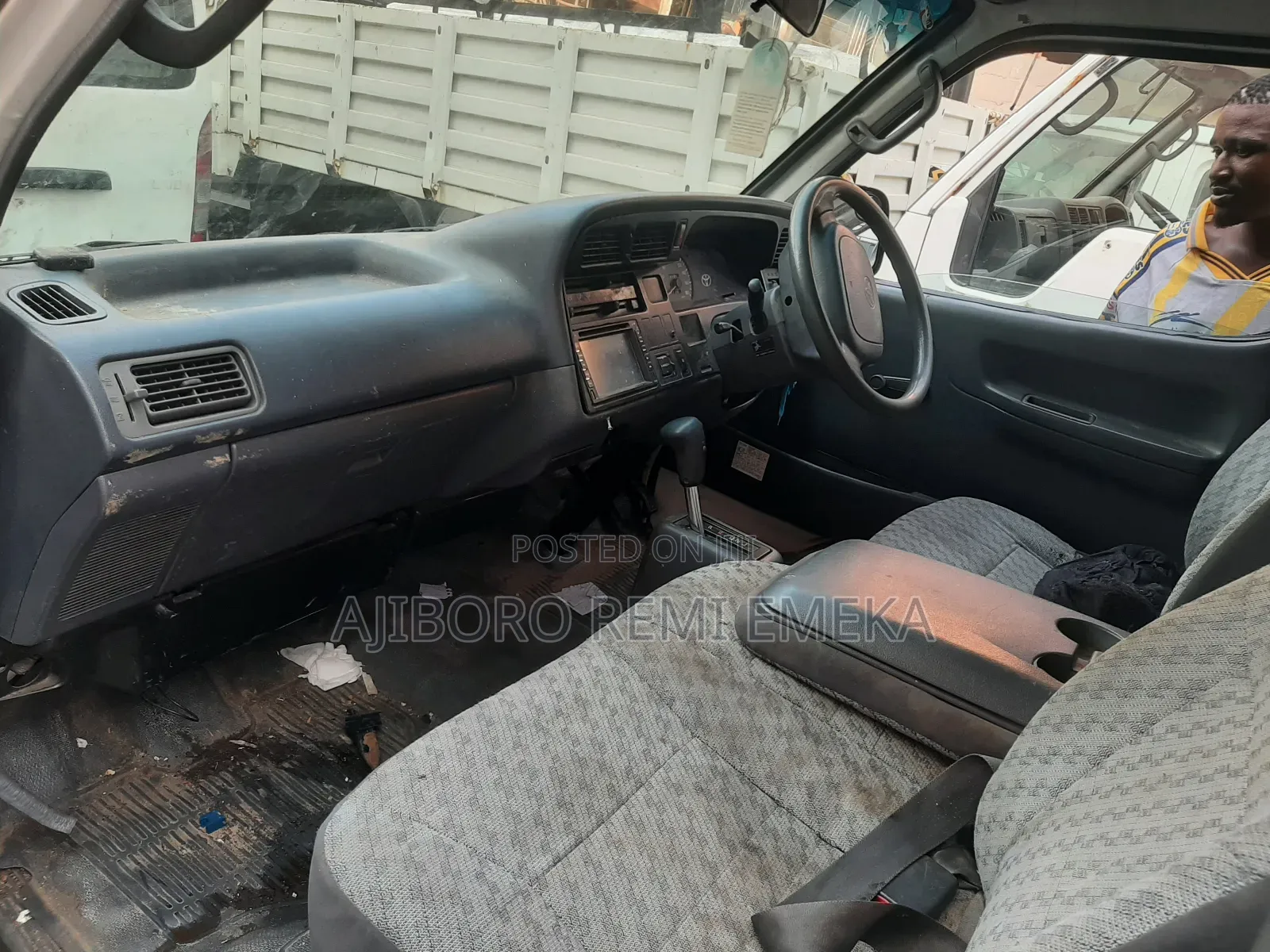 Toyota HiAce 1999 White