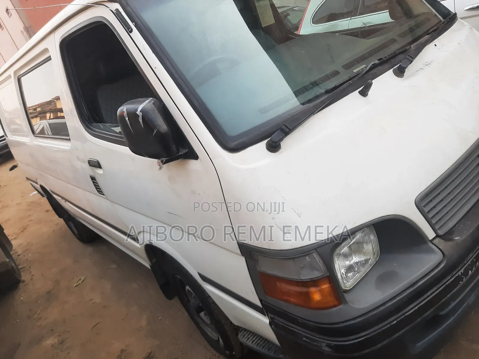 Toyota HiAce 1999 White