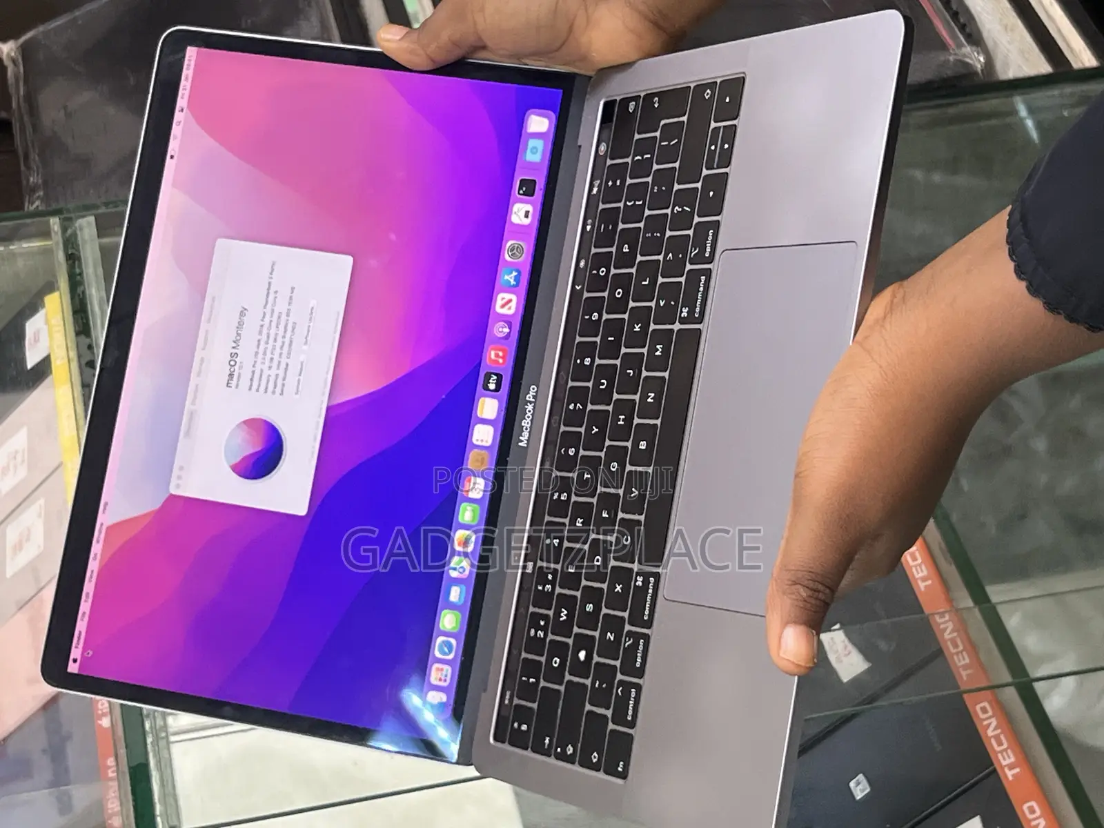 Laptop Apple MacBook Pro 2018 16GB Intel Core I5 SSD 256GB