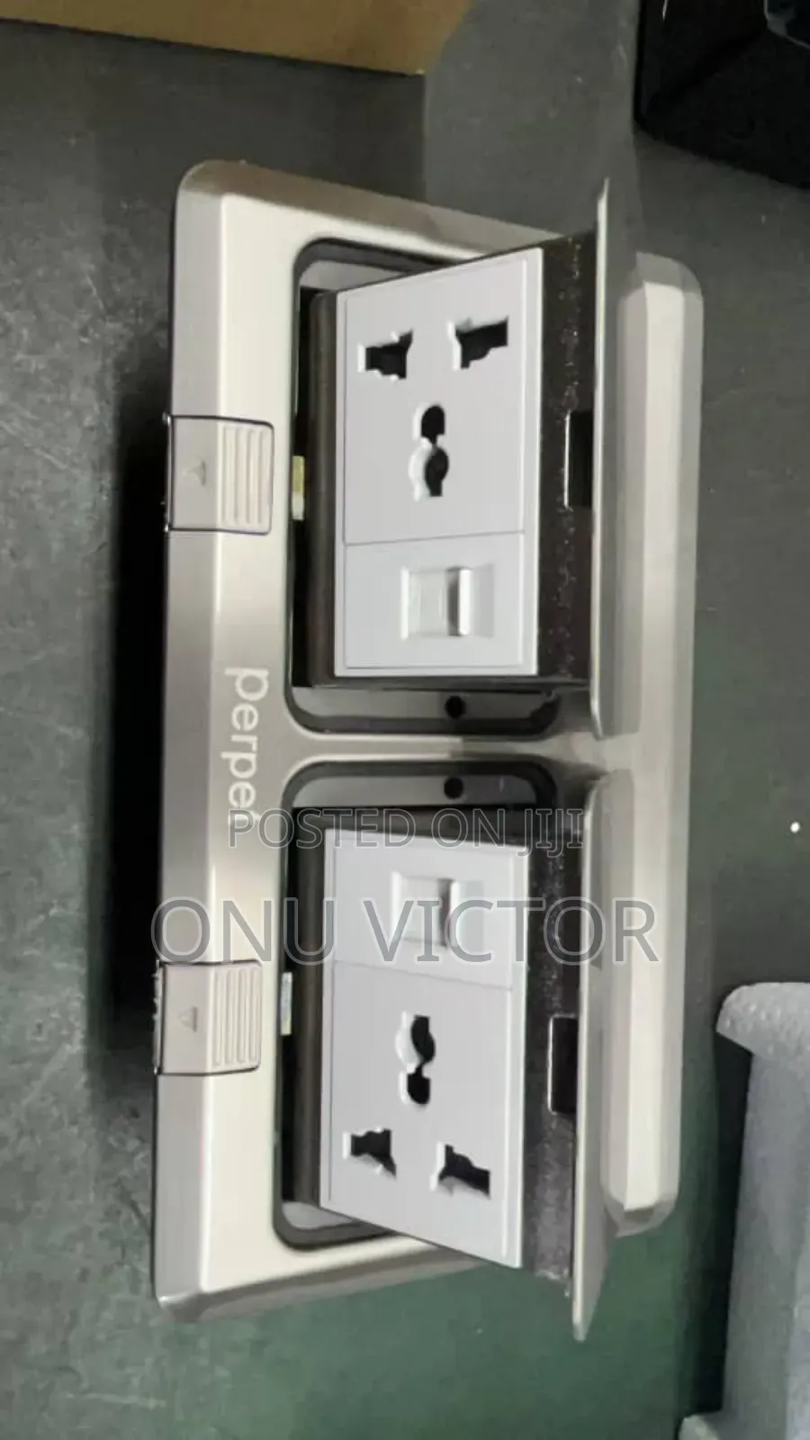 Table Floor Box