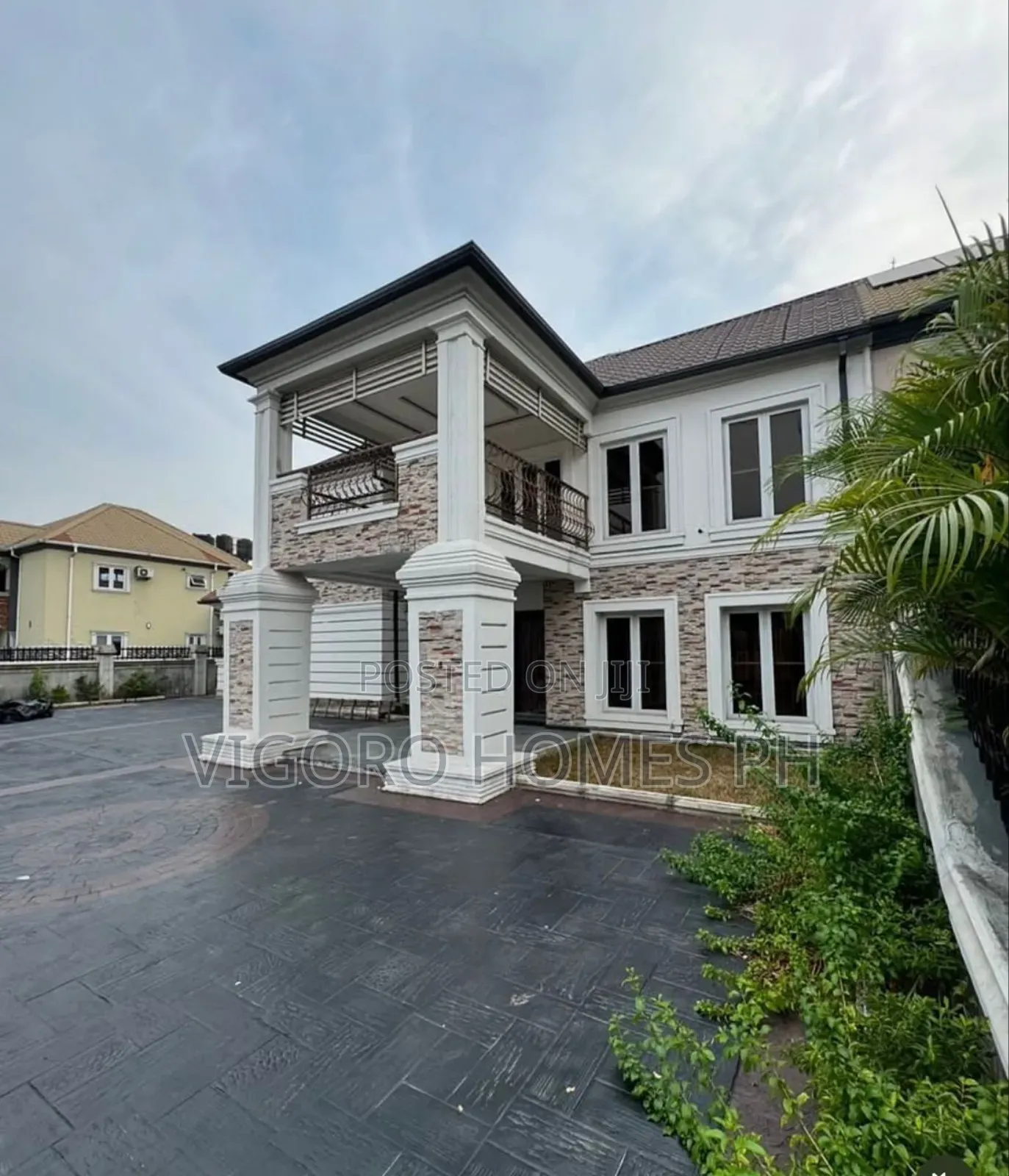 4bdrm Mansion in Naf Harmony Estate, Port-Harcourt for sale