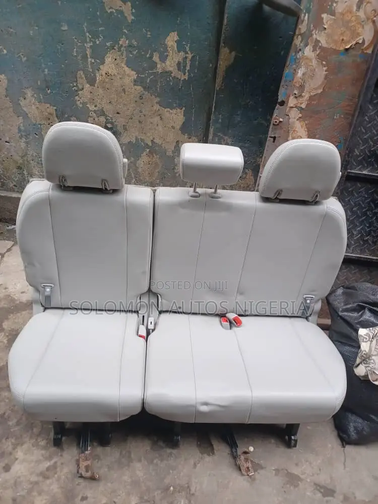 Complete Seat Toyota Sienna 2013 Model