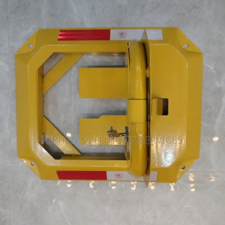 Triple Leg Steel Lock Barrier