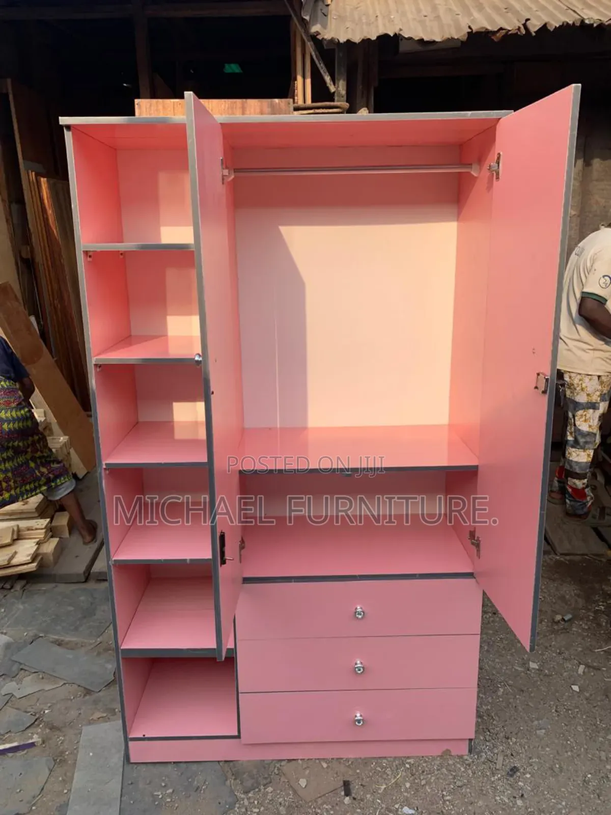 Well Designed 4x6 Wardrobe With Mirror