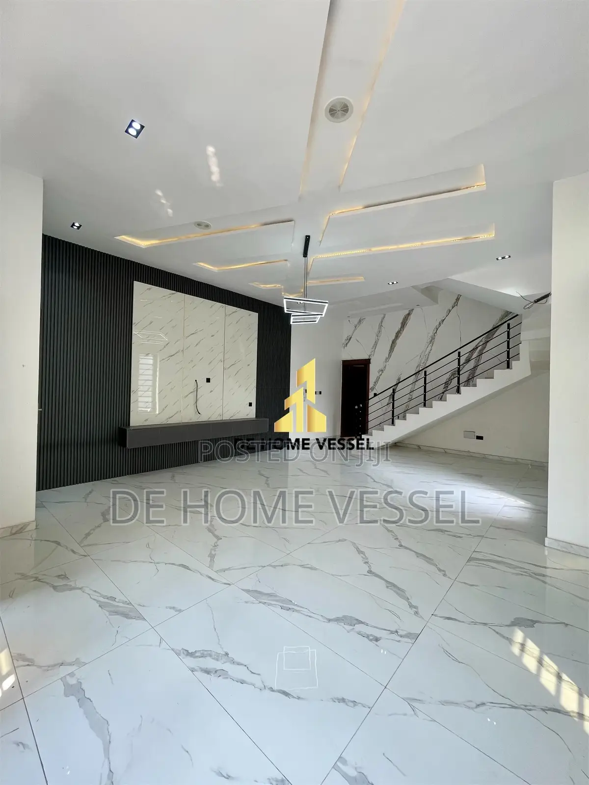 5bdrm Duplex in Ikate for sale