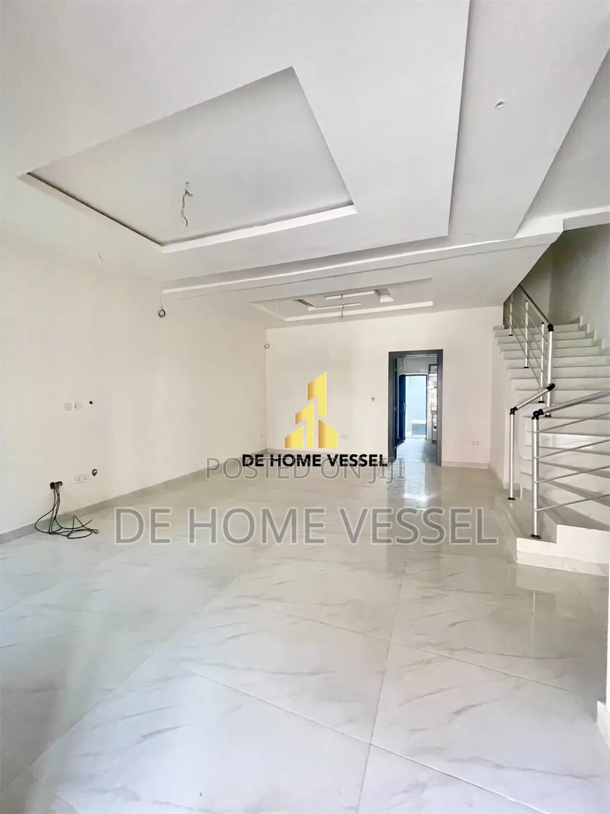 4bdrm Townhouse/Terrace in Ikate for sale