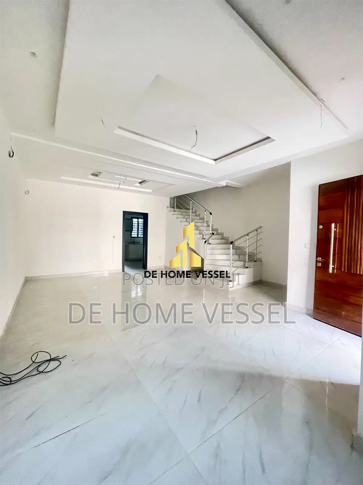 4bdrm Townhouse/Terrace in Ikate for sale