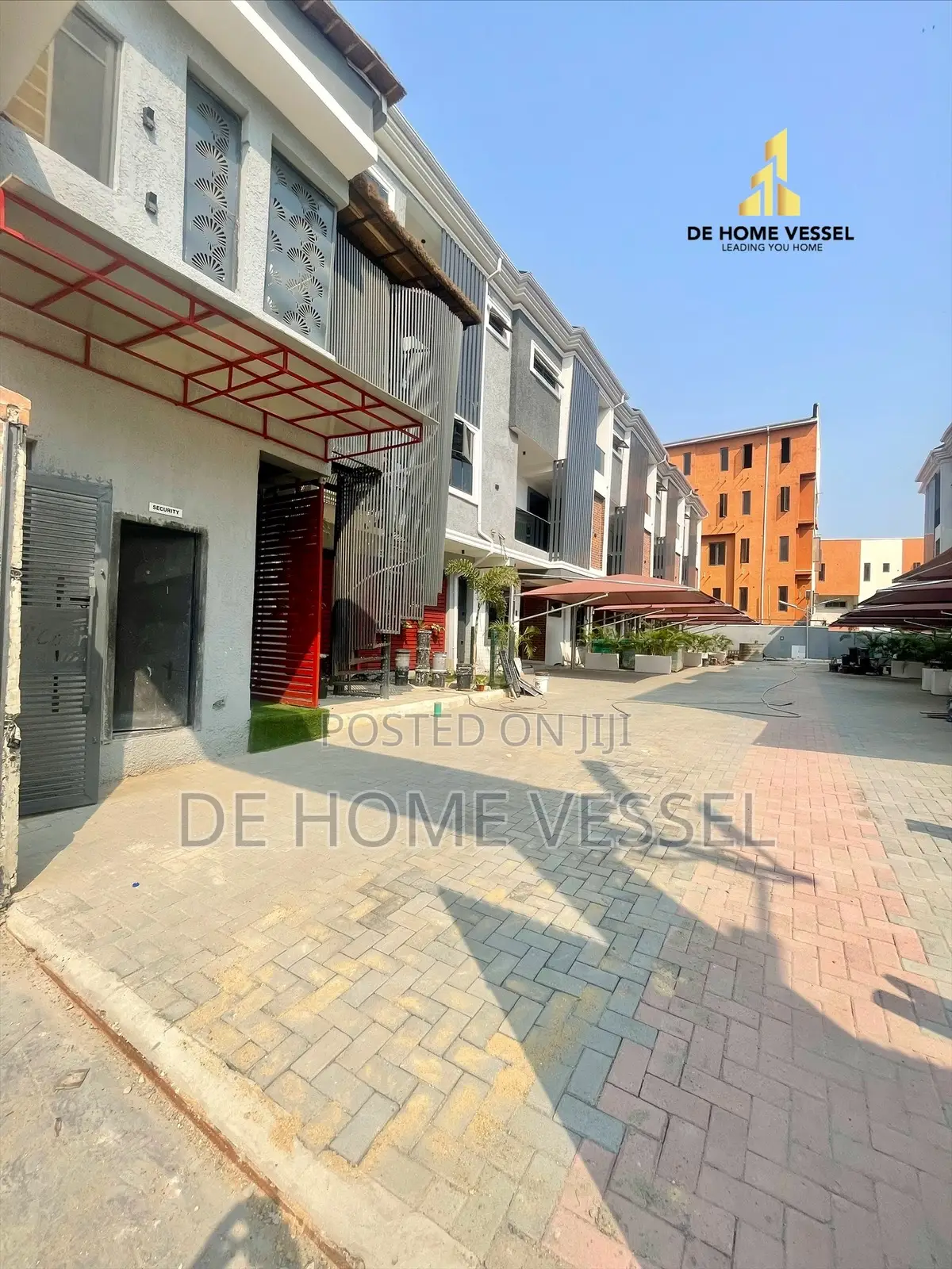 4bdrm Townhouse/Terrace in Ikate for sale