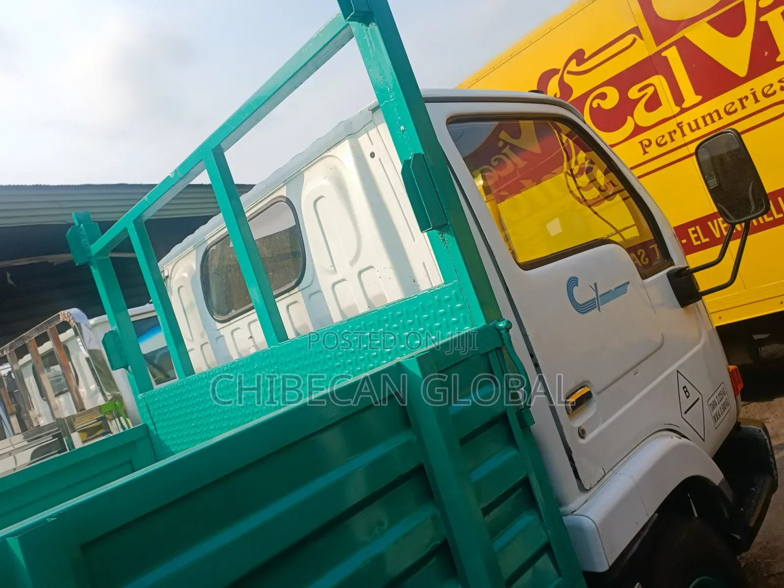 Nissan Cabstar Pickup Truck 6 Tyres Petrol (Foreign Used)