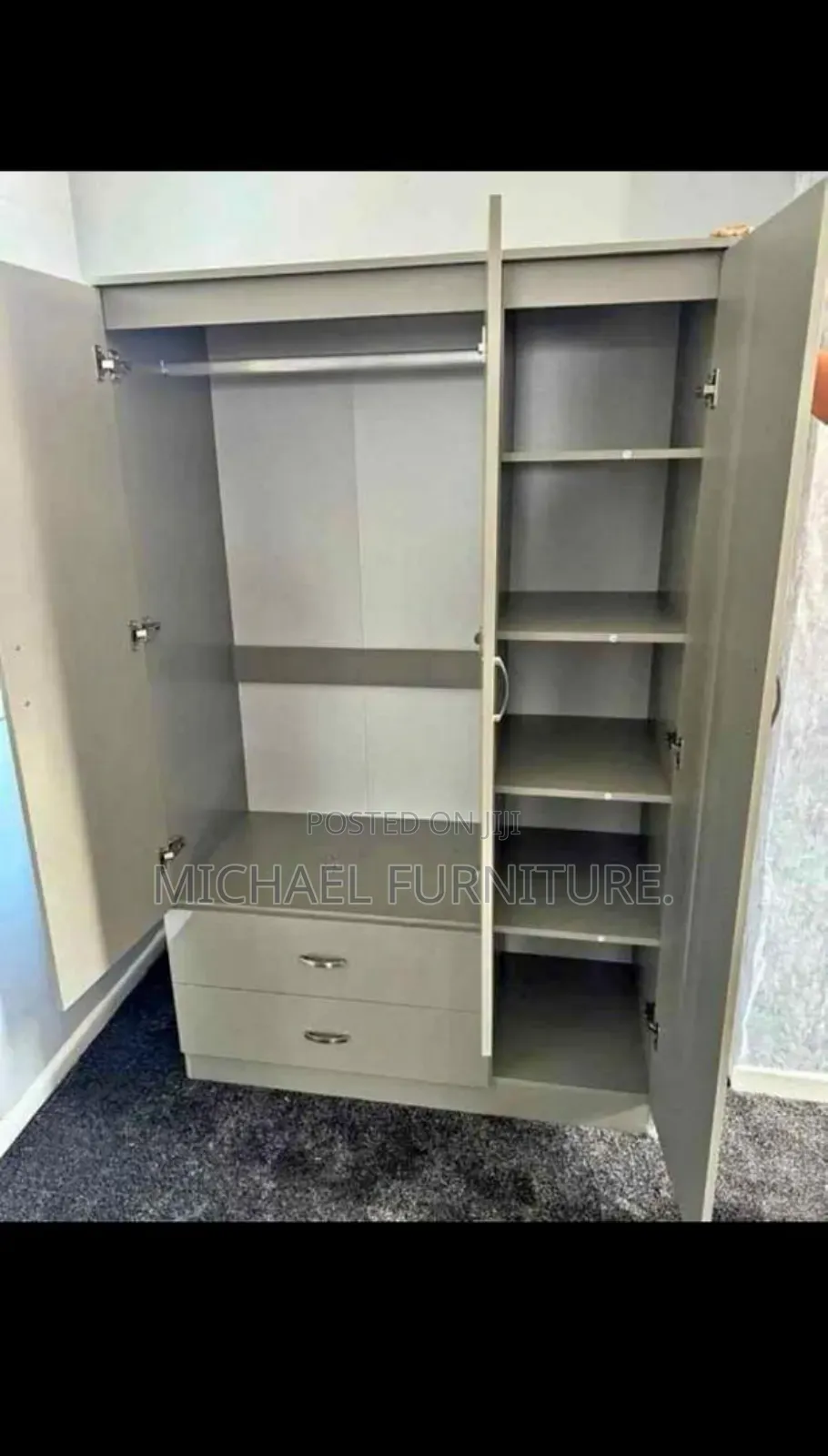Strong and Well Furnished Wardrobe (Size 4x6) With 2 Drawers