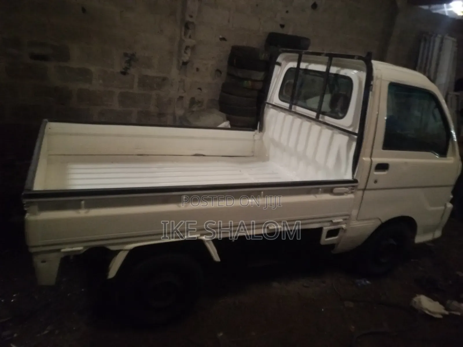 Daihatsu Hijet 2010 White