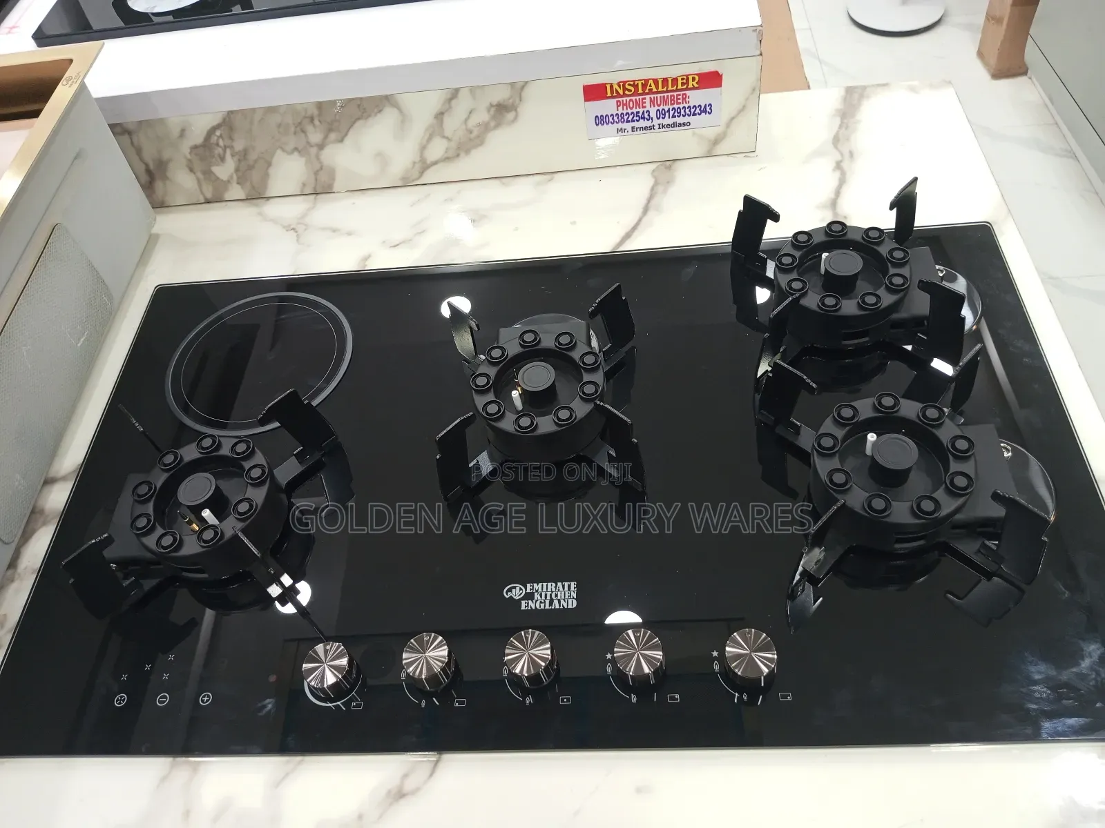 4 Burner, 1 Hot Plate Flip-Up Cabinet Hob