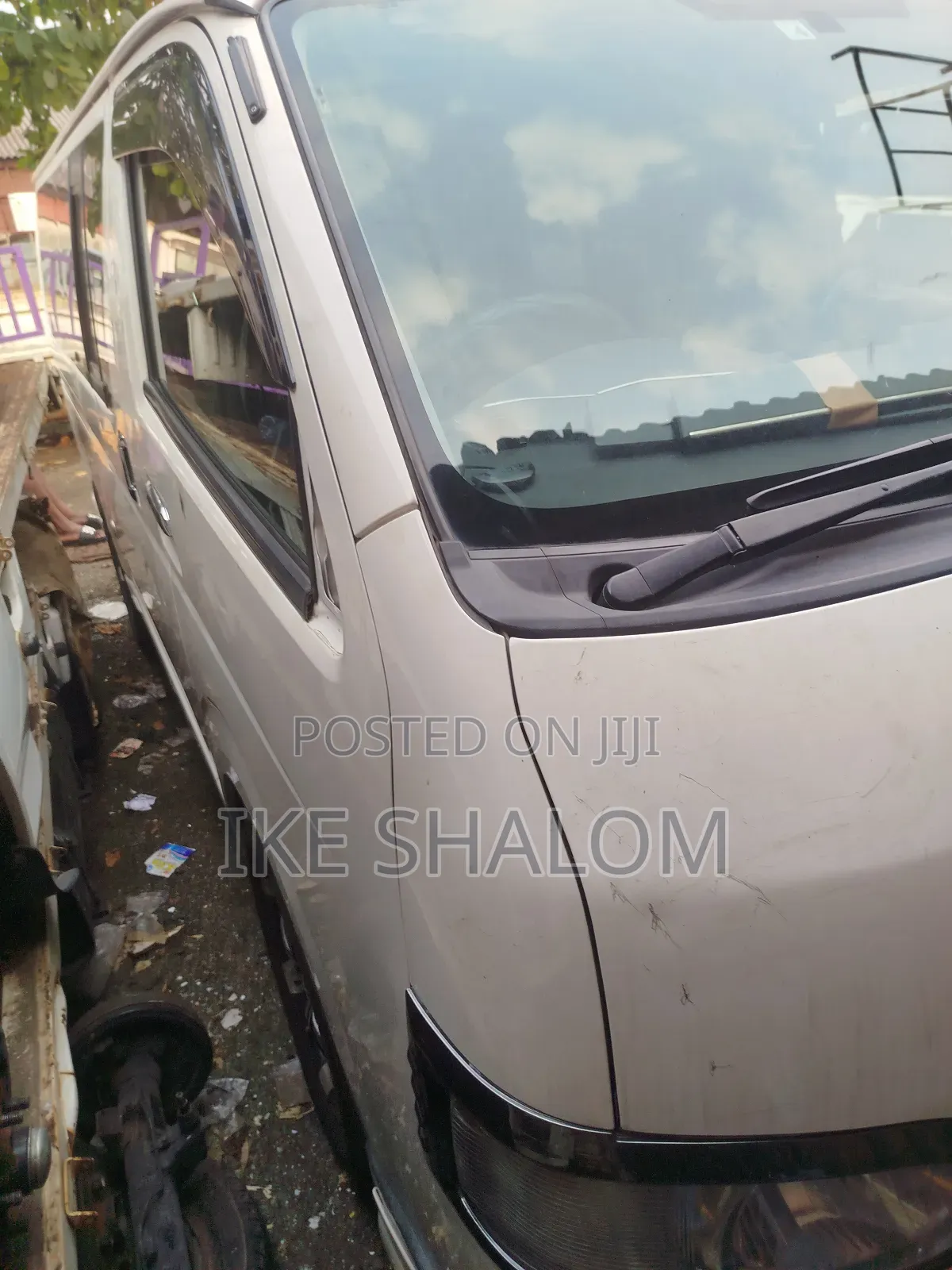 Toyota HiAce 2006 White