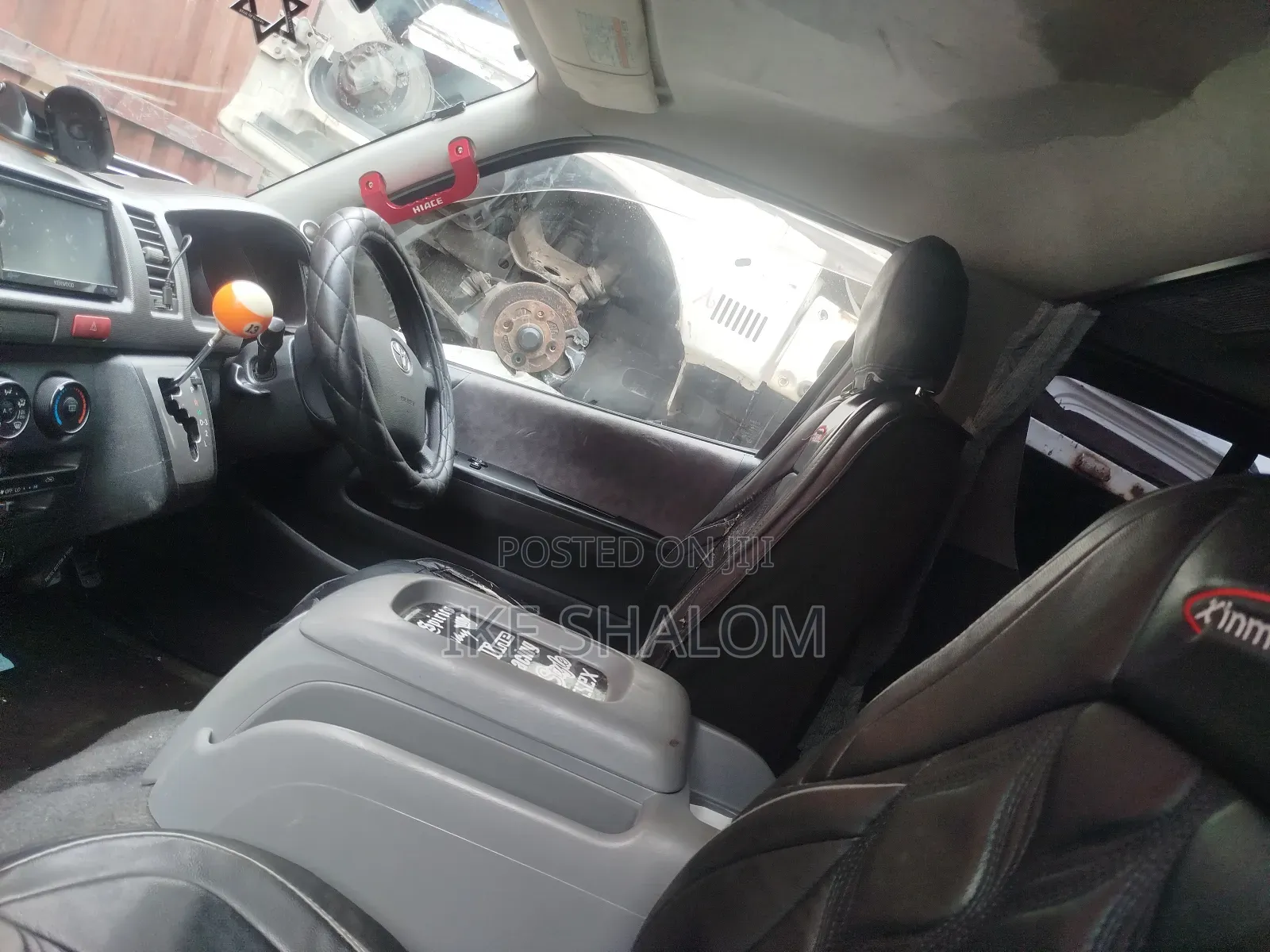Toyota HiAce 2006 White