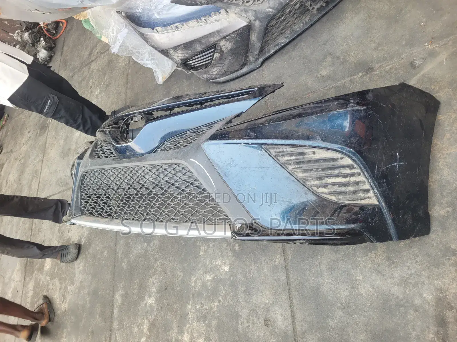Complete Front Bumper Camry 2018 SE