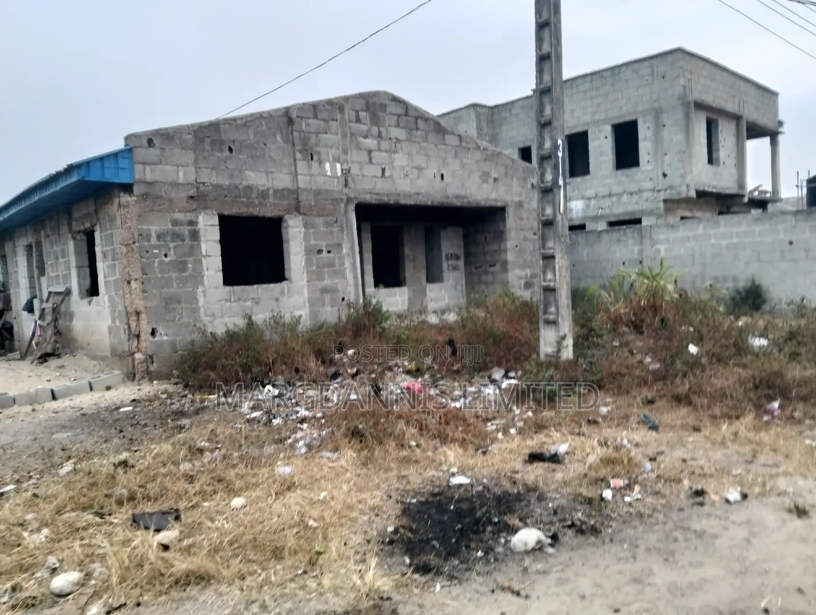 6bdrm Bungalow in Ibeshe for sale