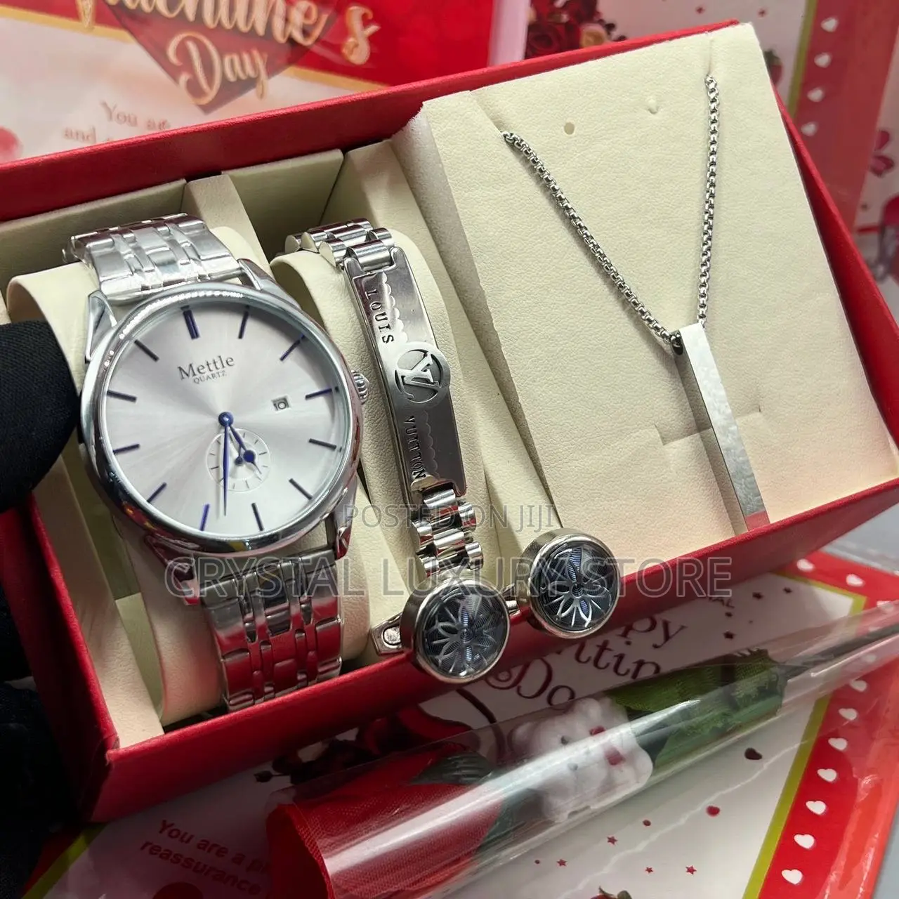 Mettle Quality Men Chain Strap Wristwatch