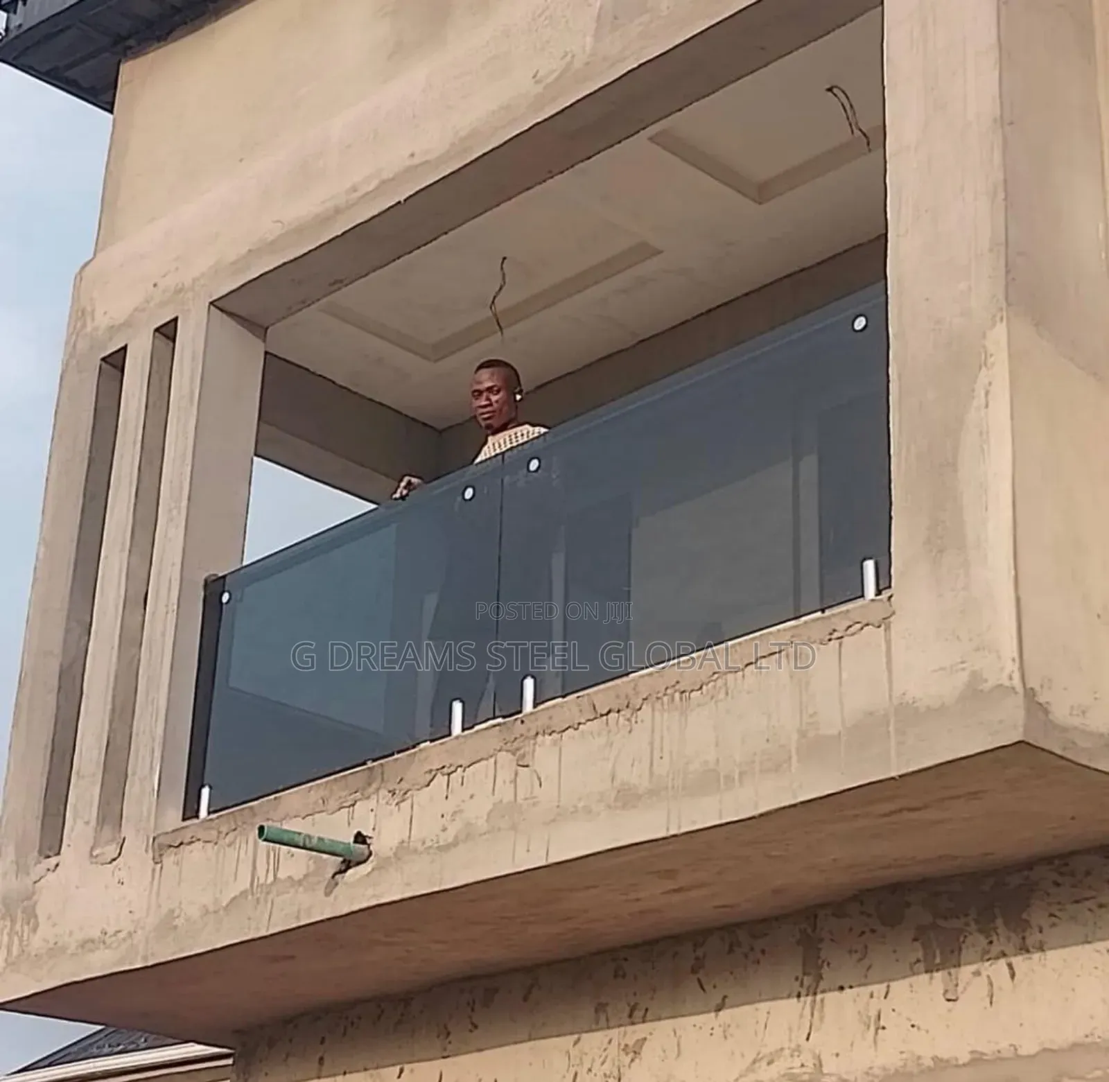 Handhold Glass Railings