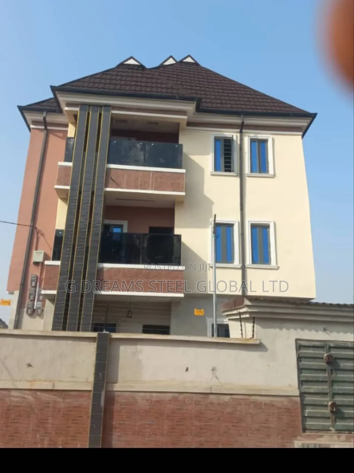 Handhold Glass Railings