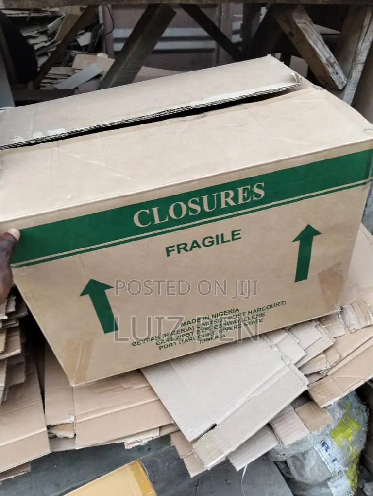 Different Sizes of Neat Cartons and Boxes
