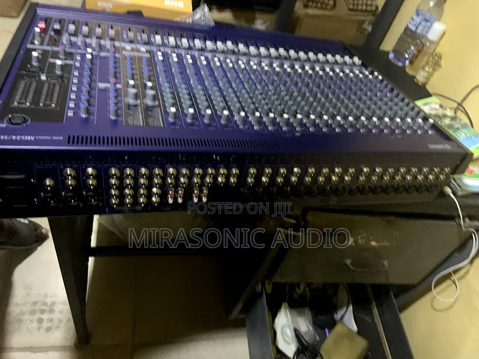 Yamaha 24 Channels Analogue Mixer MG-24