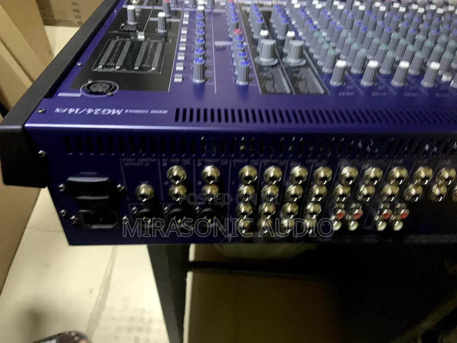 Yamaha 24 Channels Analogue Mixer MG-24