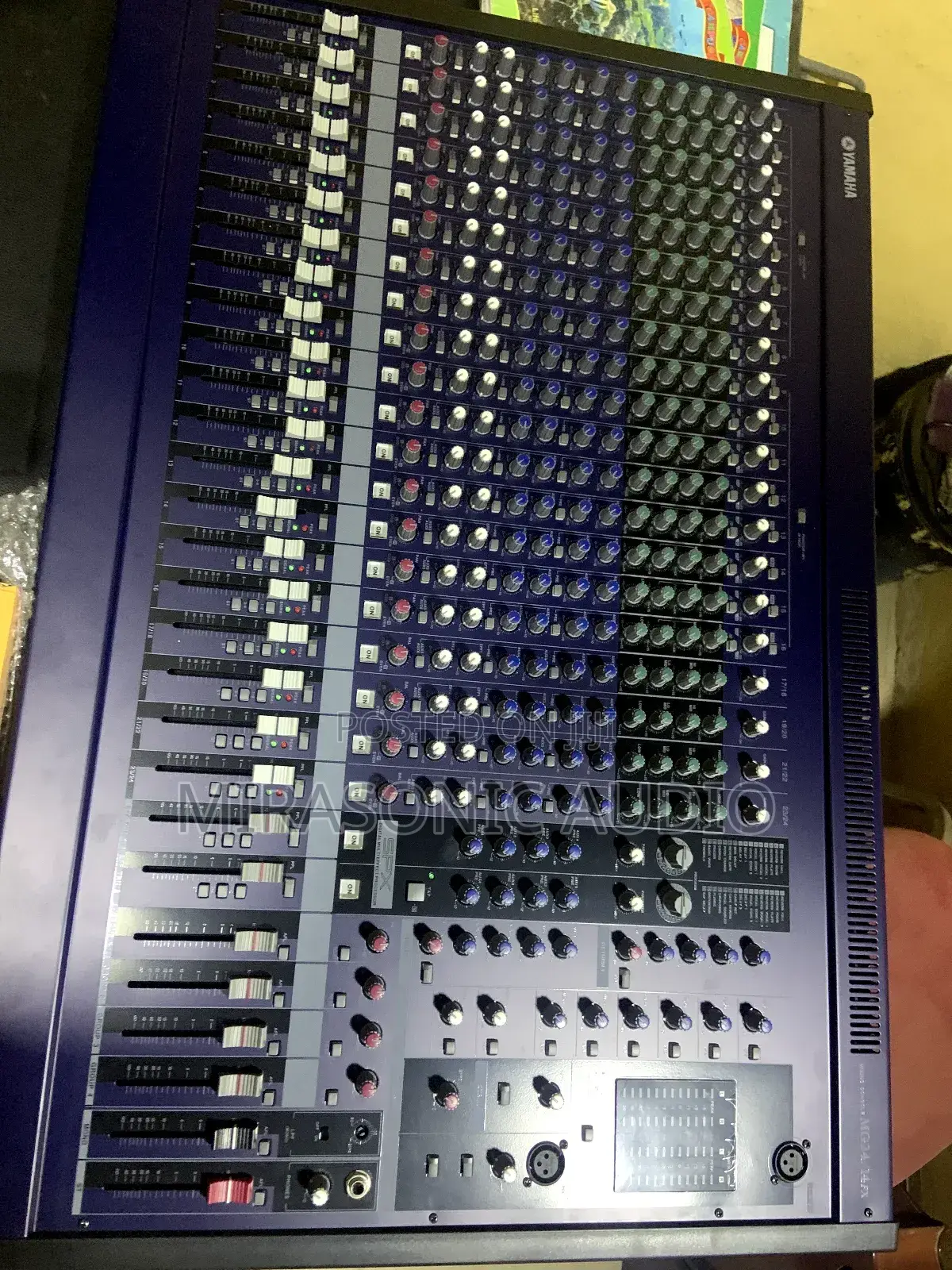 Yamaha 24 Channels Analogue Mixer MG-24
