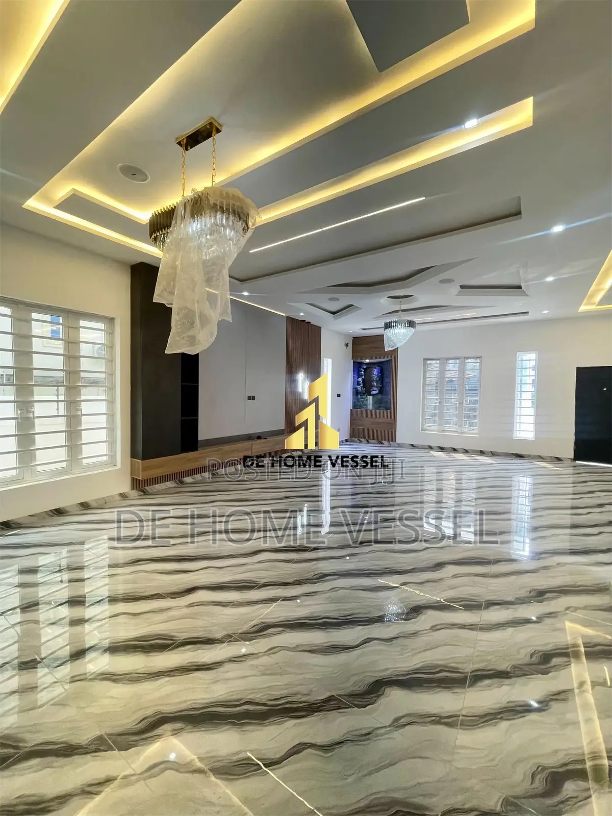 5bdrm Duplex in Lekki for sale