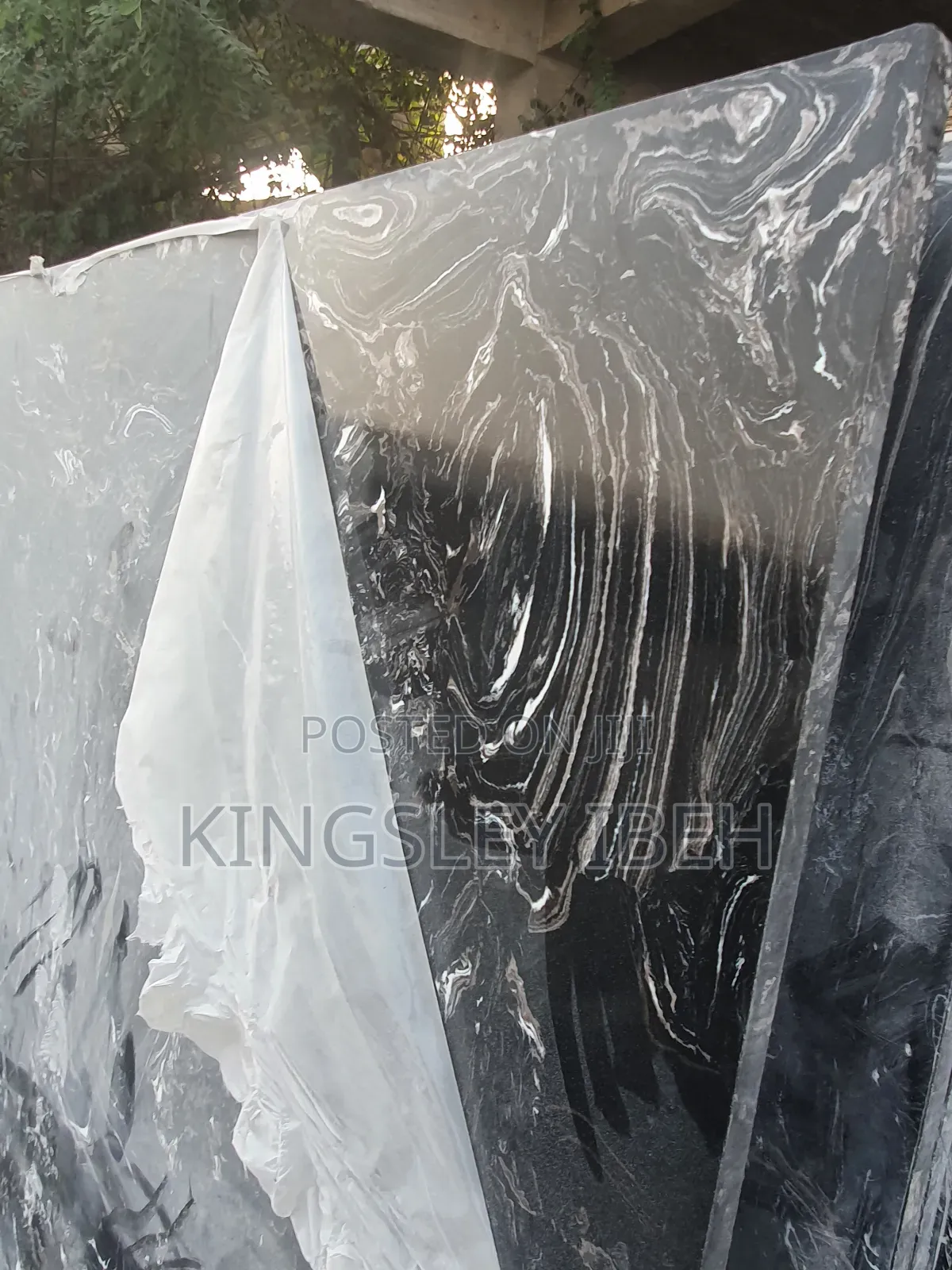 Calacuta Plain Black Quartz for Kitchen Counter Top