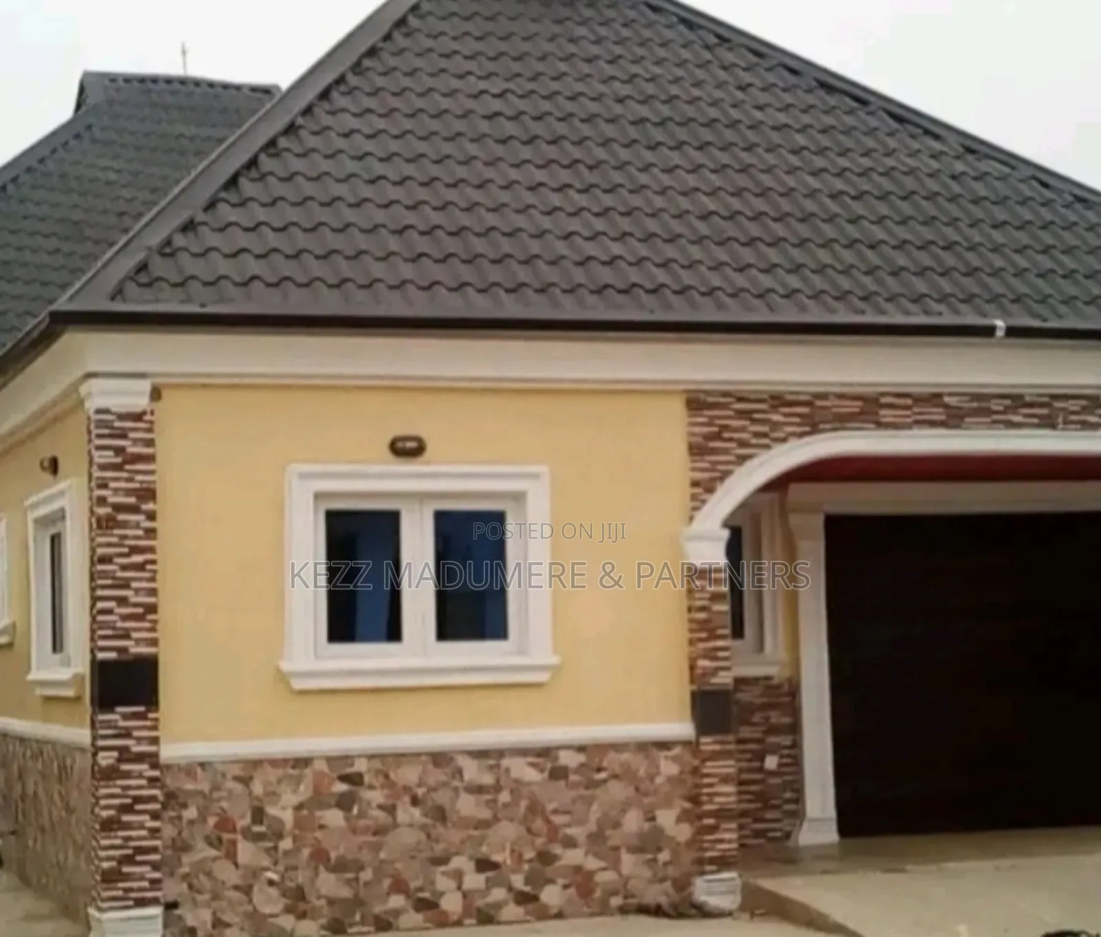 5bdrm Bungalow in Avu , Owerri, Imo for sale