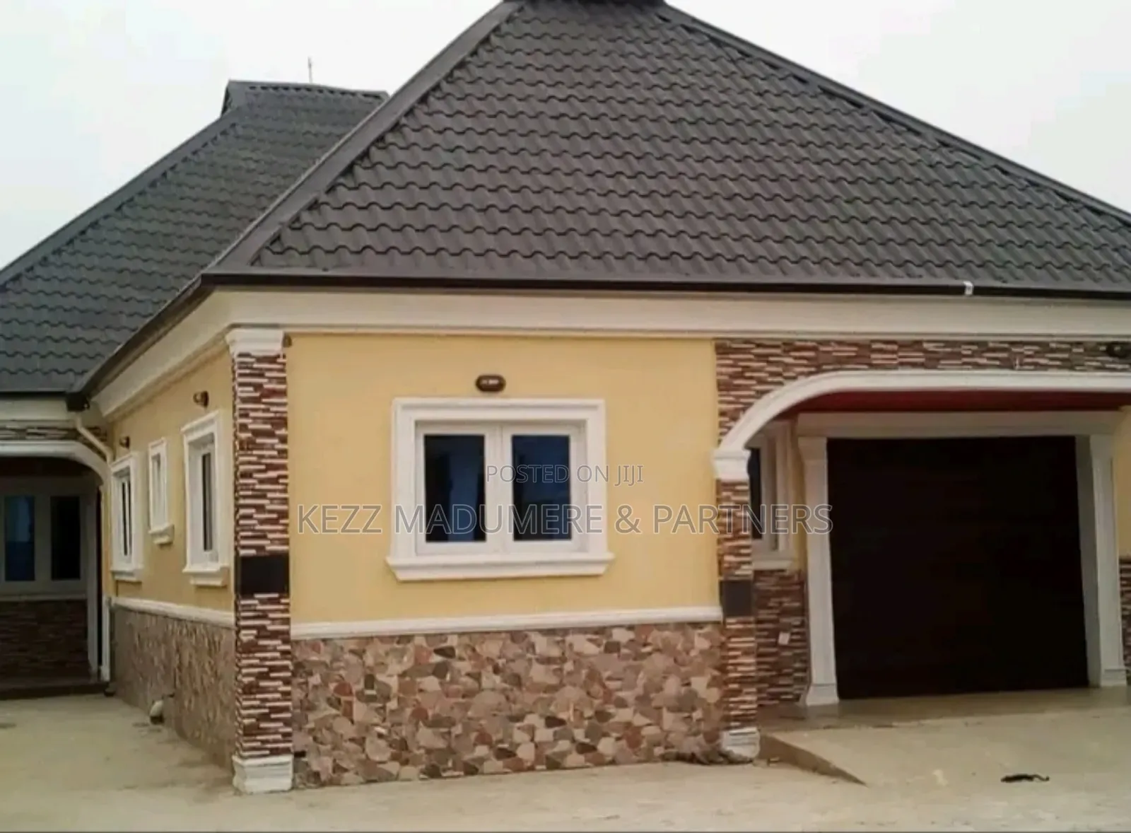 5bdrm Bungalow in Avu , Owerri, Imo for sale