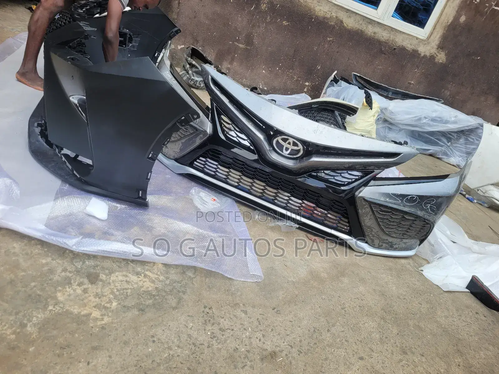 Complete Front Bumper Toyota Camry 2021 Se