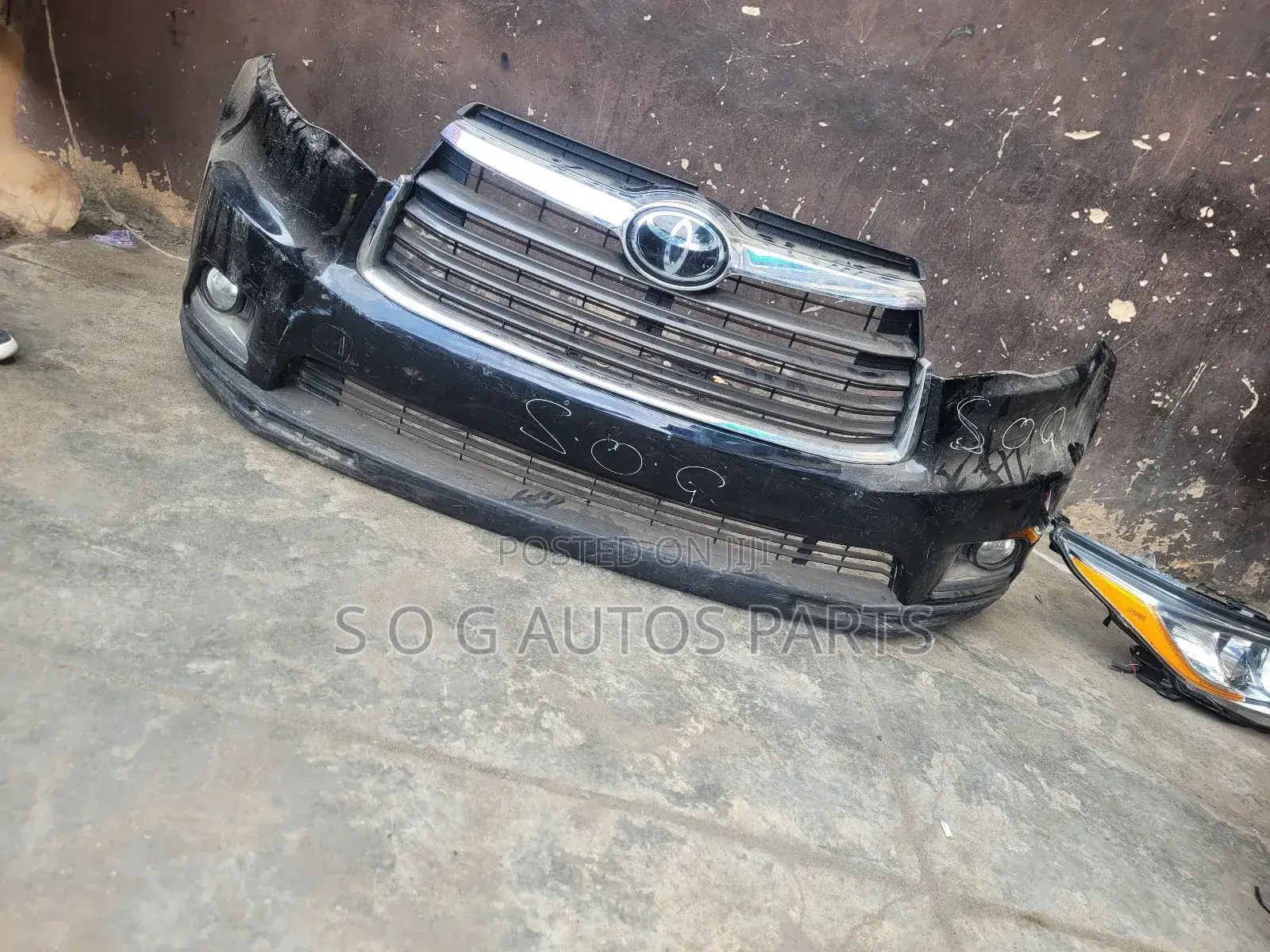 Complete Front Bumper Highlander 2015