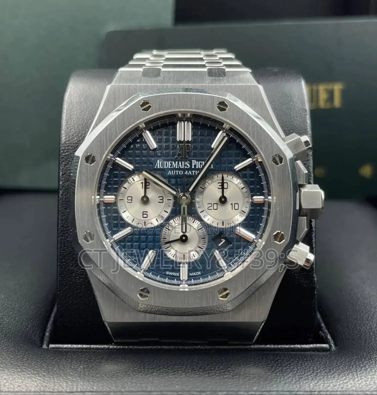 Premium: Nice Audemars Piguet Royal Oak Chronograph (Auto)