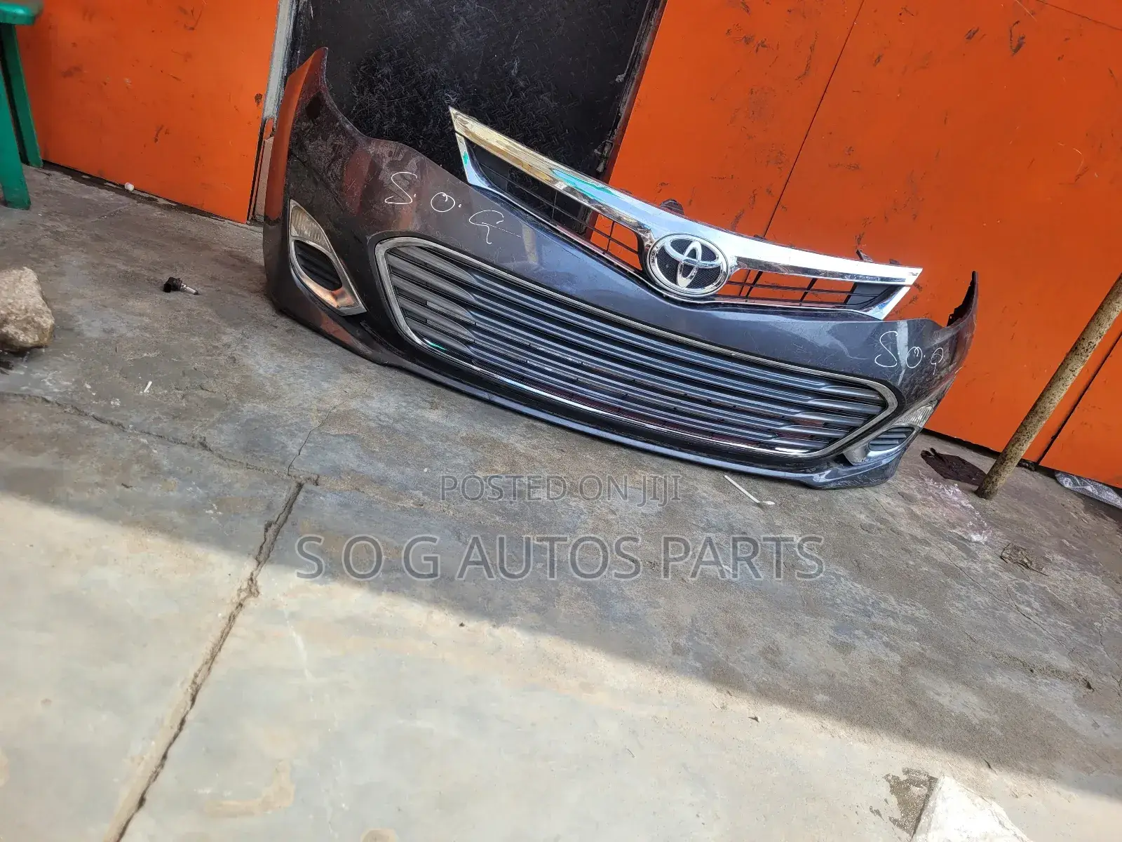 Complete Front Bumper Avalon 2015