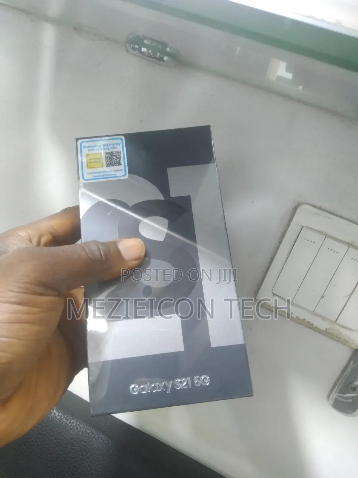 New Samsung Galaxy S21 5G 256 GB Silver