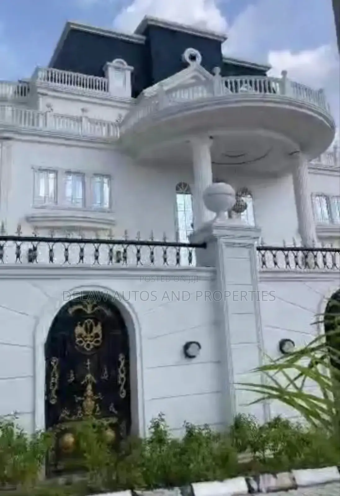 10bdrm Mansion in Guzape for sale