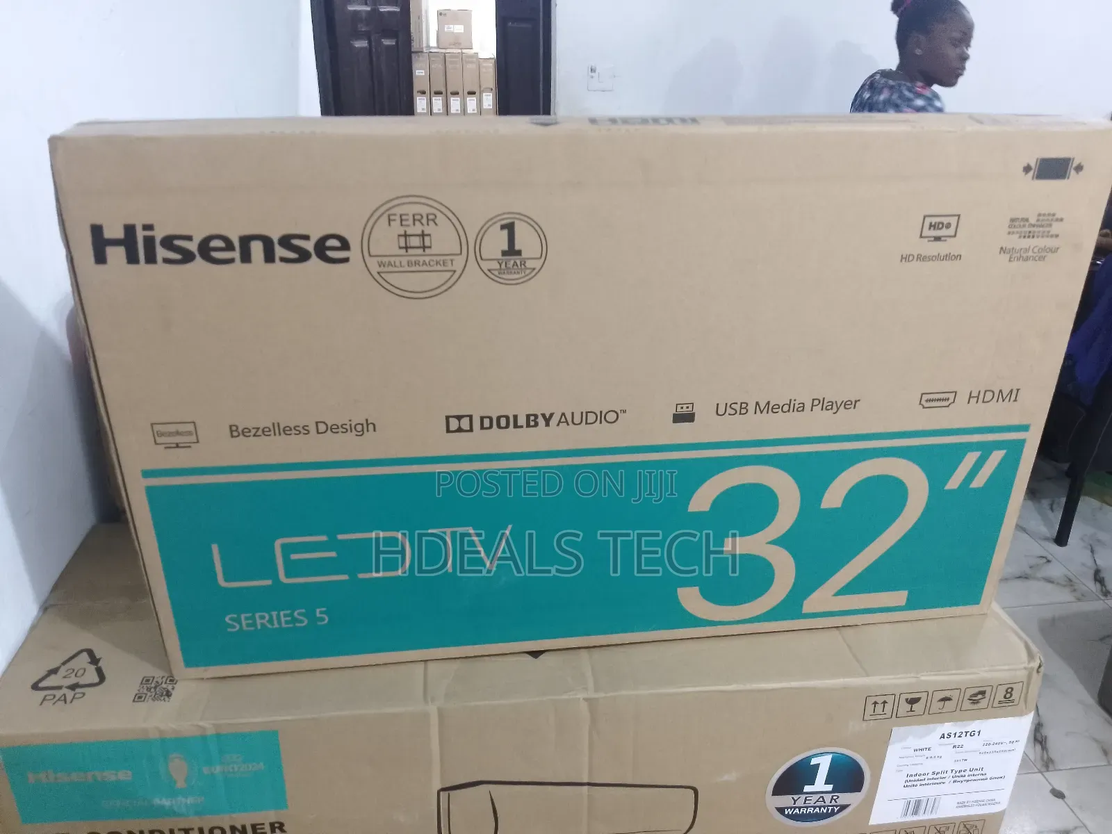 Hisense 32inches LED TV With Free Wall Bracket