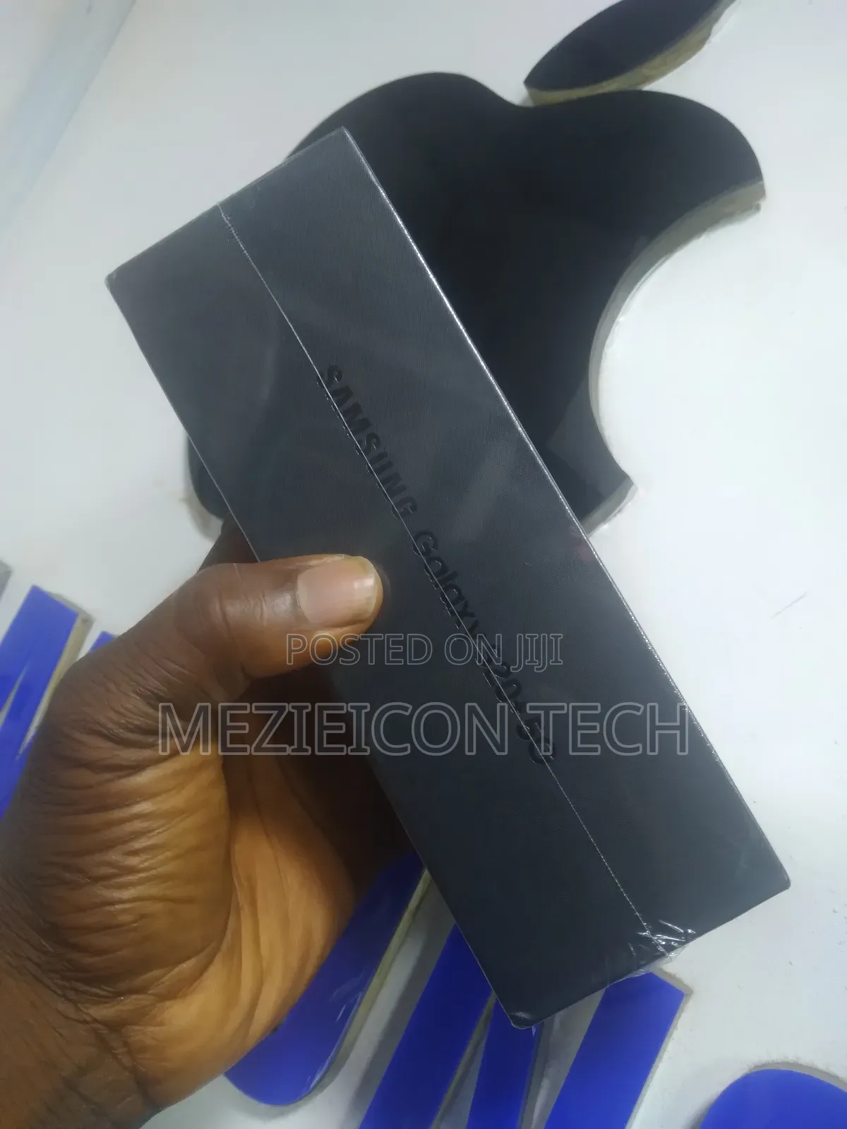 New Samsung Galaxy S20+ 128 GB Silver