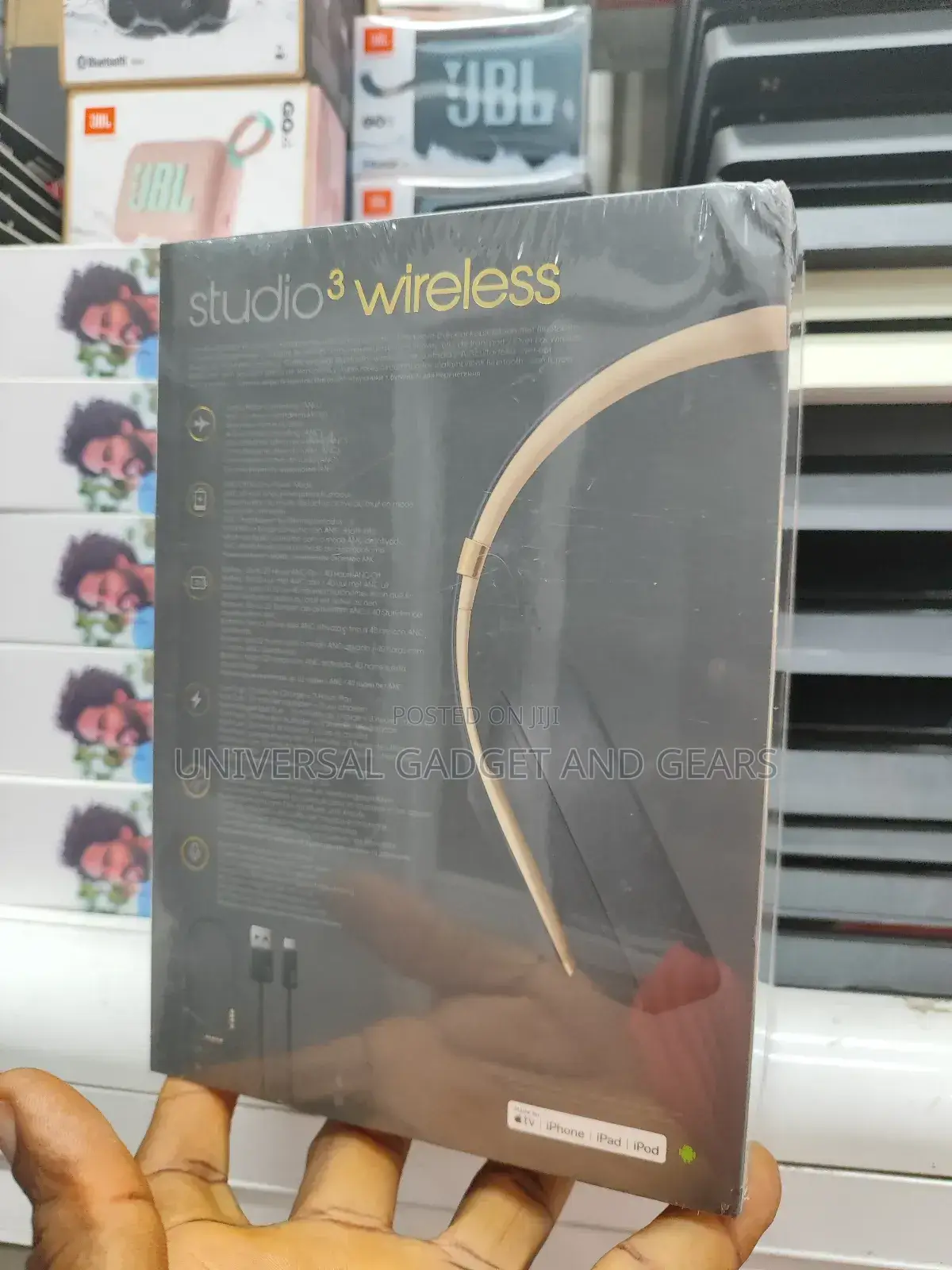 Beats Studio 3 Wireless ( Brand New )