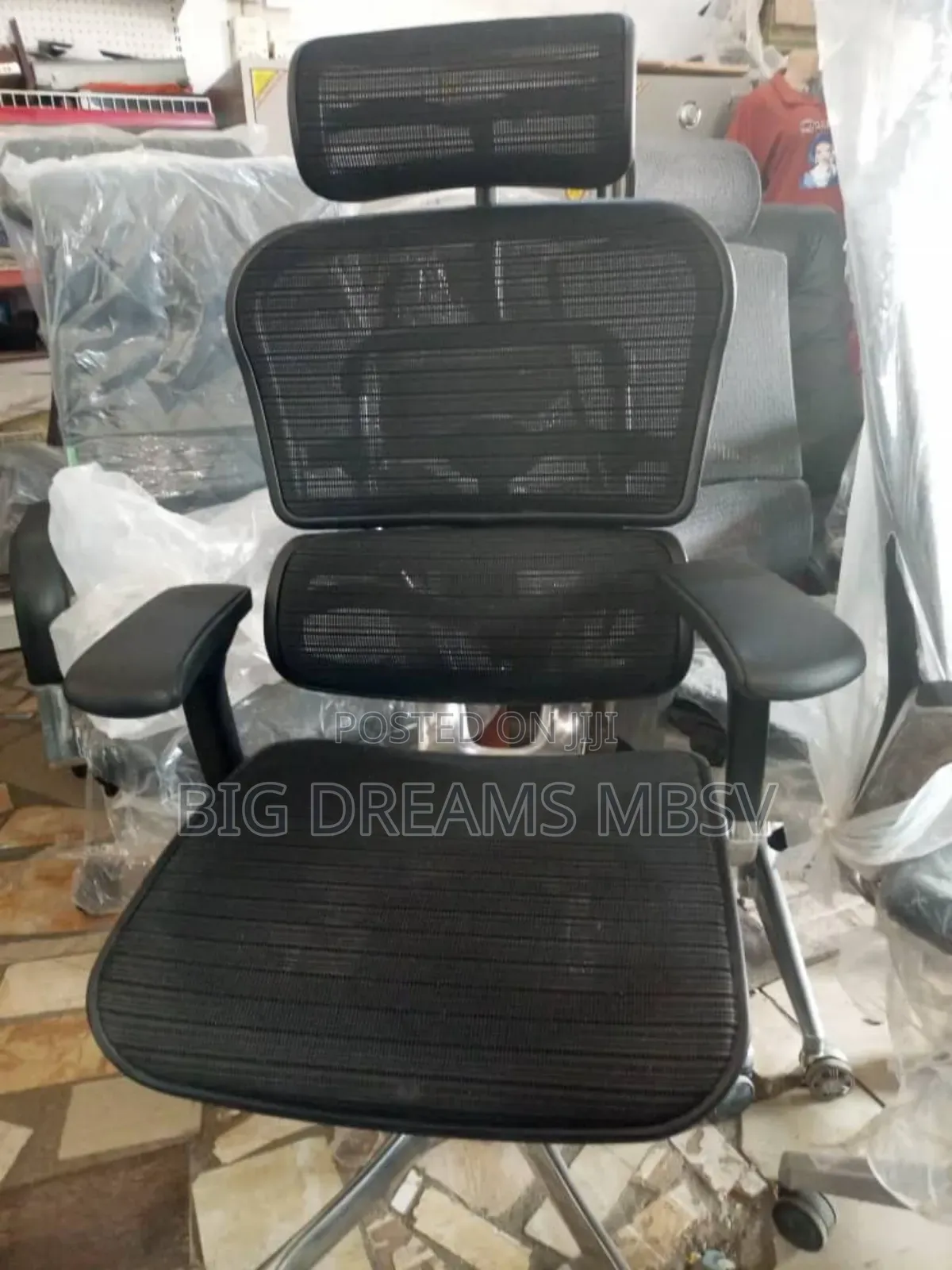 MTT Egor Executive Swivel Chair