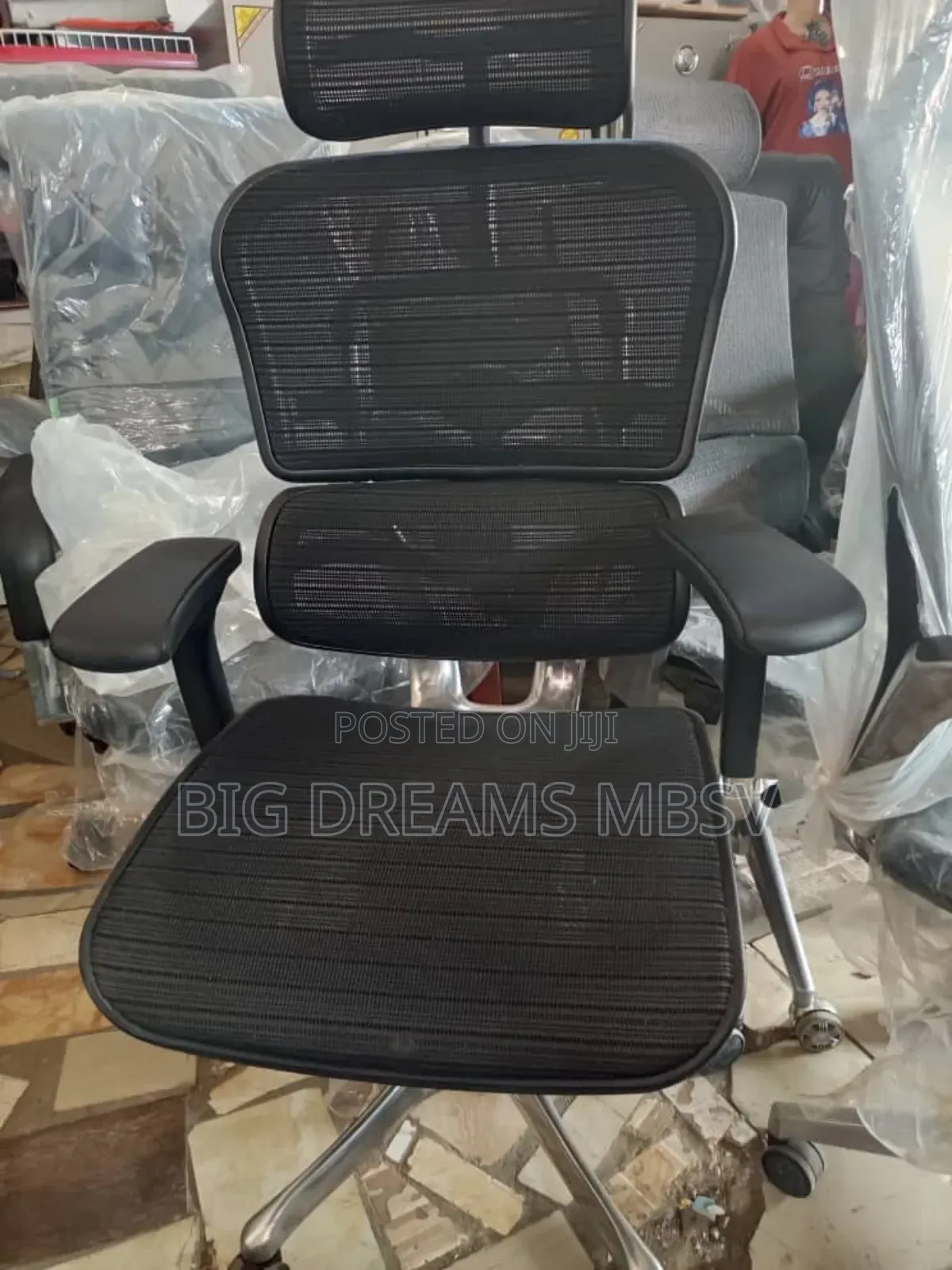 MTT Egor Executive Swivel Chair