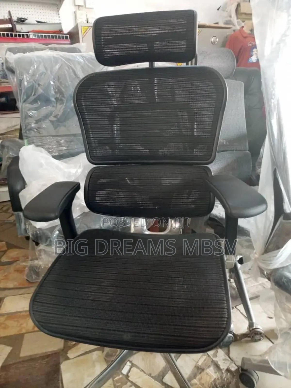 MTT Egor Executive Swivel Chair
