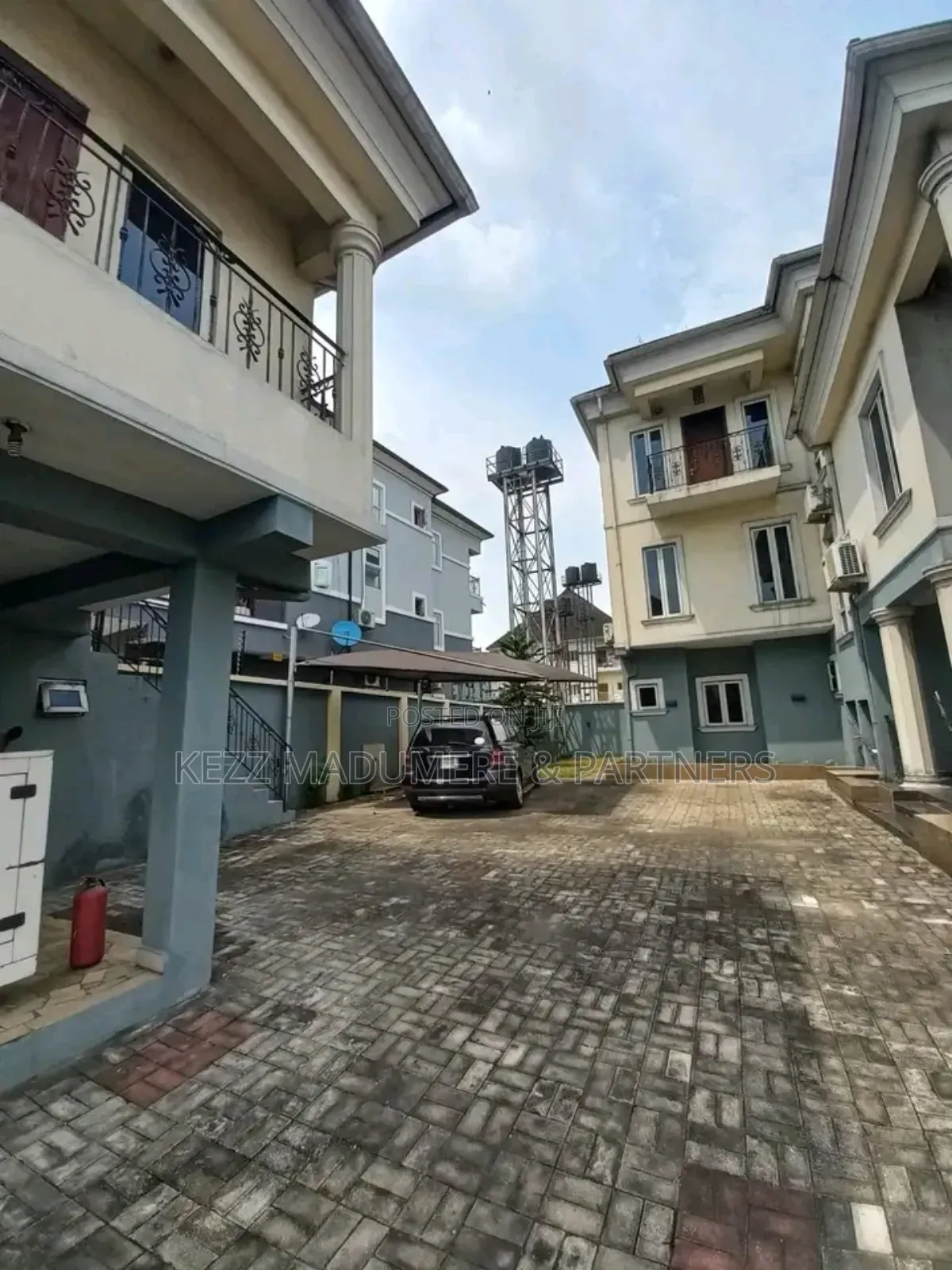 Furnished 6bdrm Duplex in New Gra , Phase 3, for sale