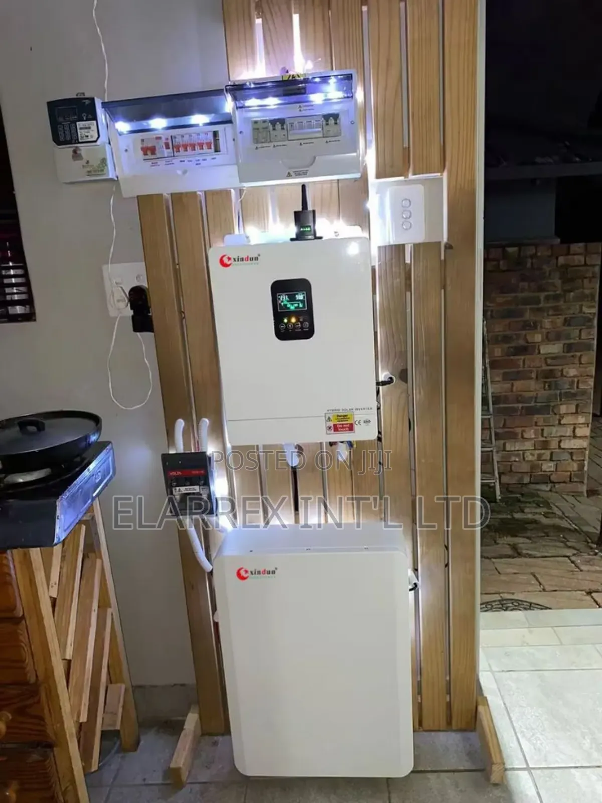 Solar Panels, Inverter and Lithium Batteries