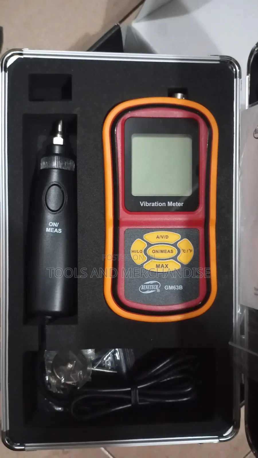 Digital Vibration Meter
