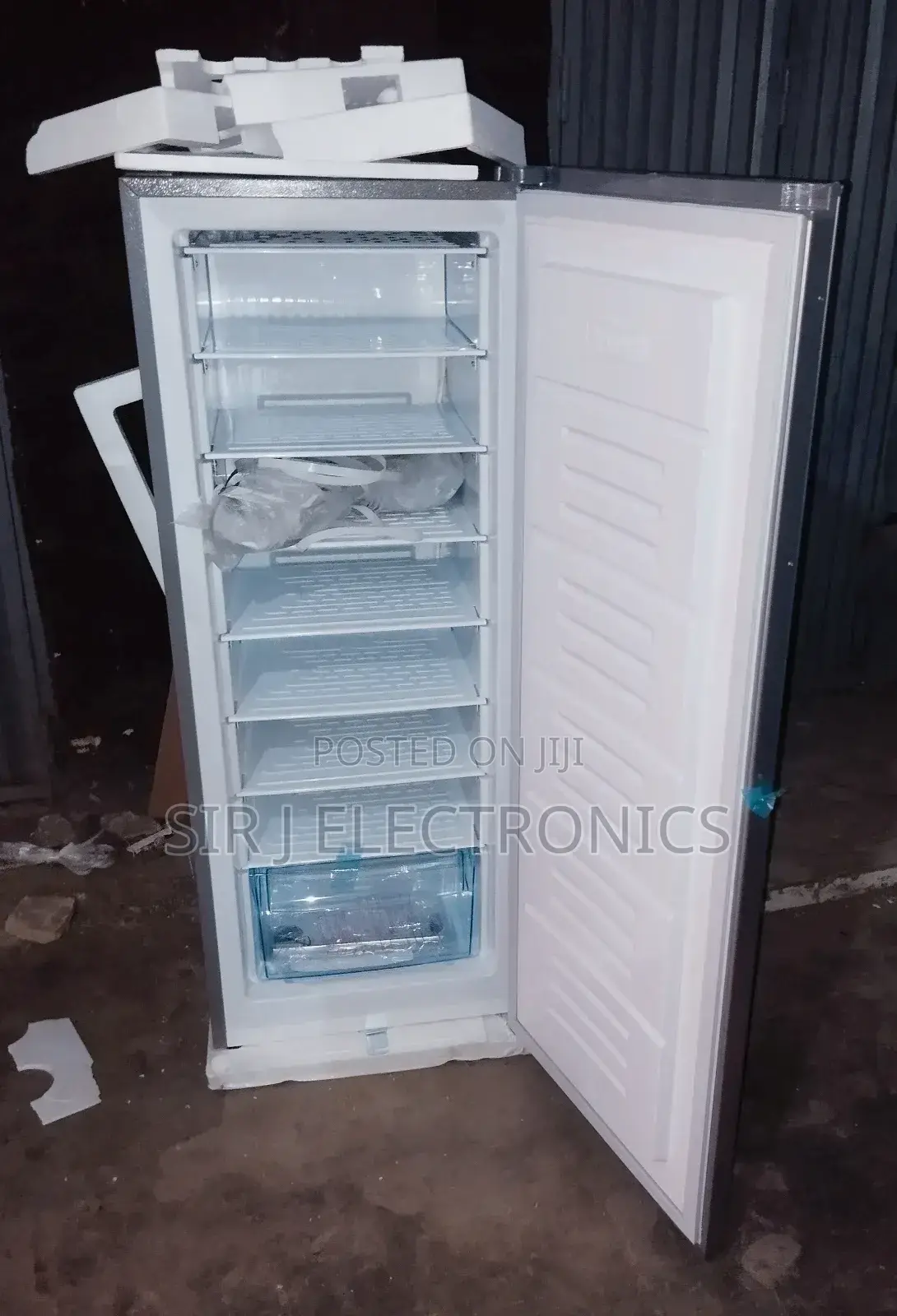 Brand New Skyrun Standing Upright Freezer ( Single Door)