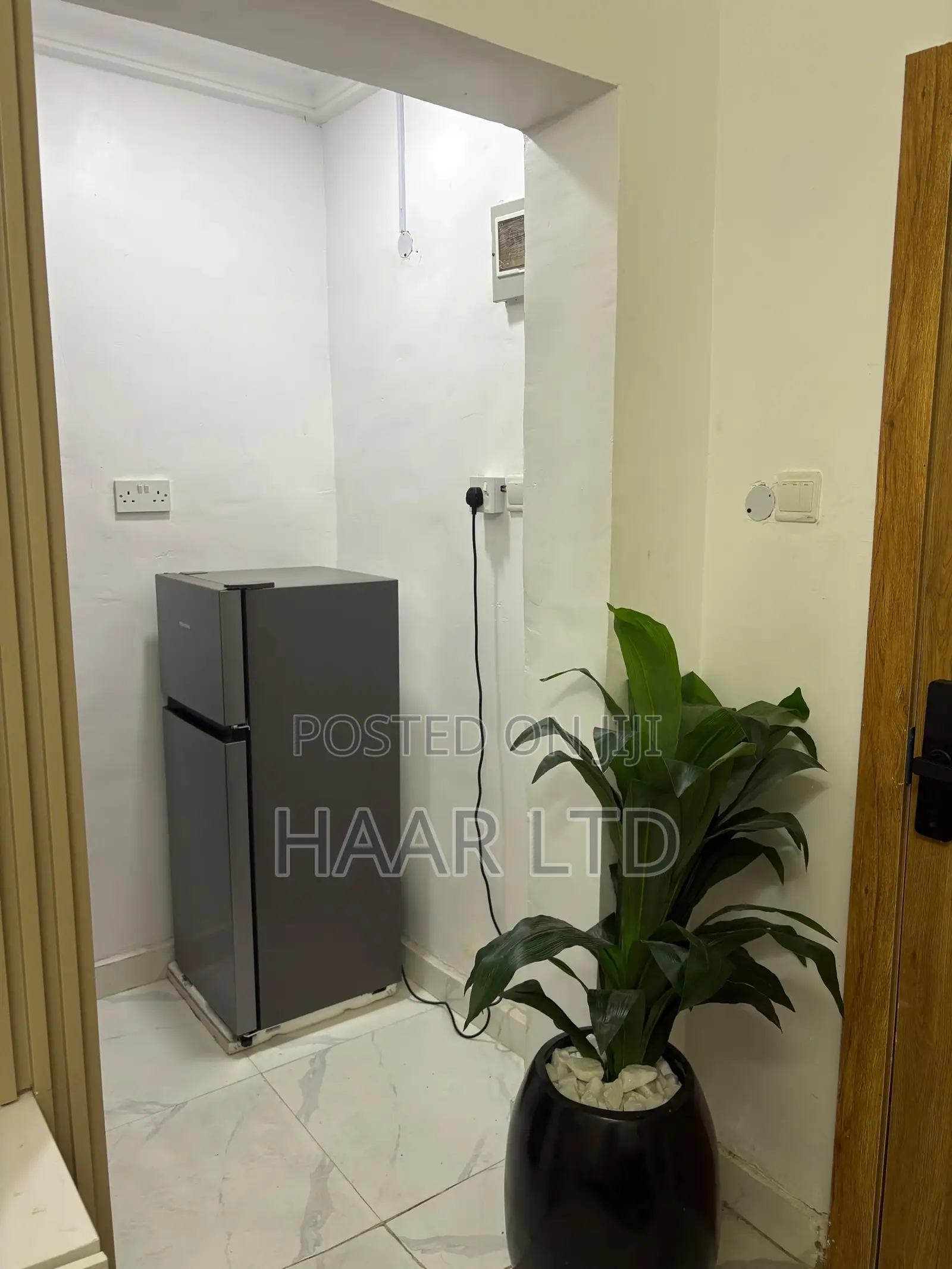 Beautiful Studio Apartment With Kitchen in Yaba