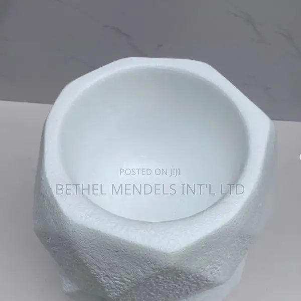 Decorative Igodo Face Vase (51cm X 21cm)