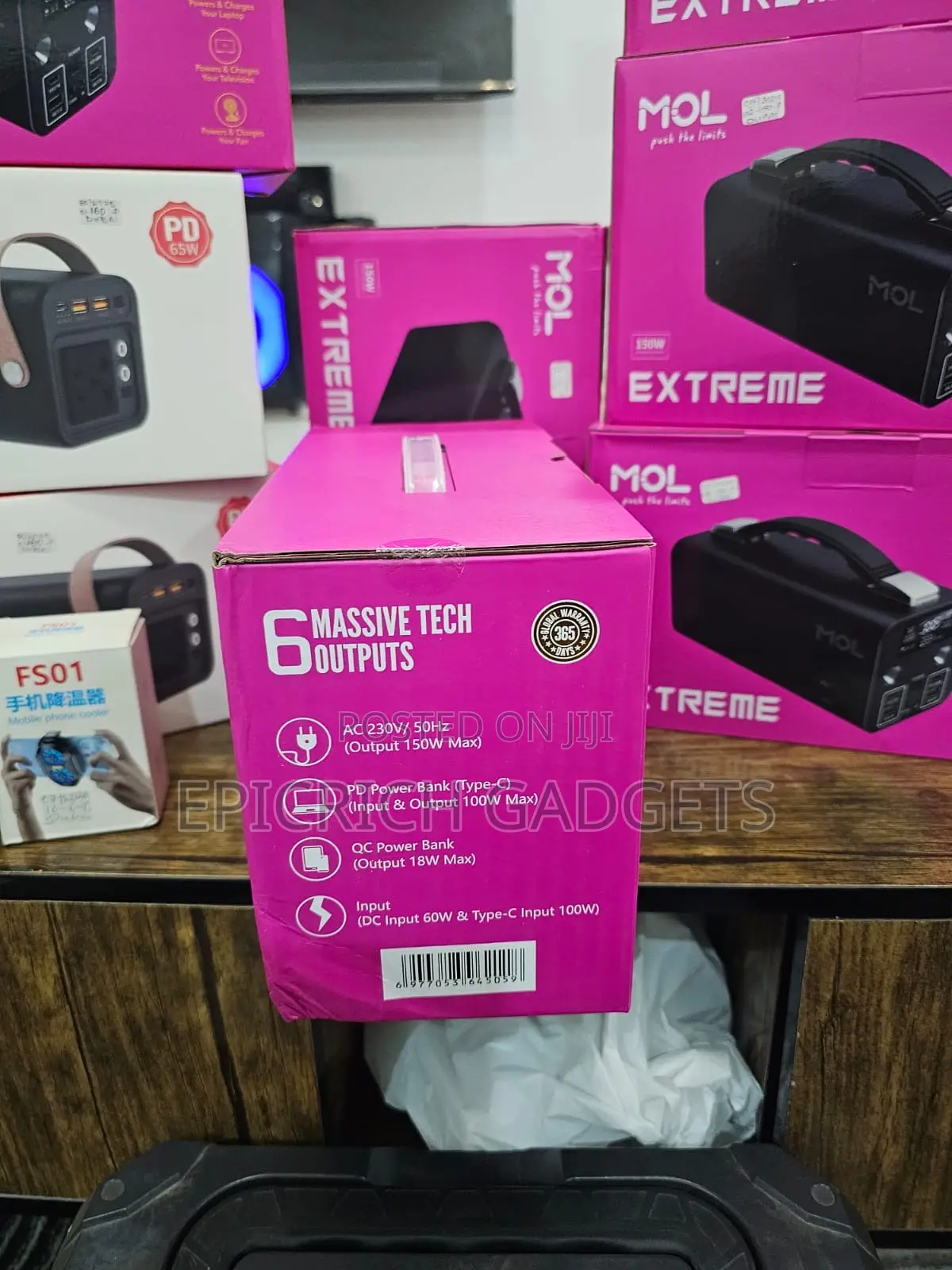 Mol Extreme 60,000mah 150w Power Station With Socket Outlets